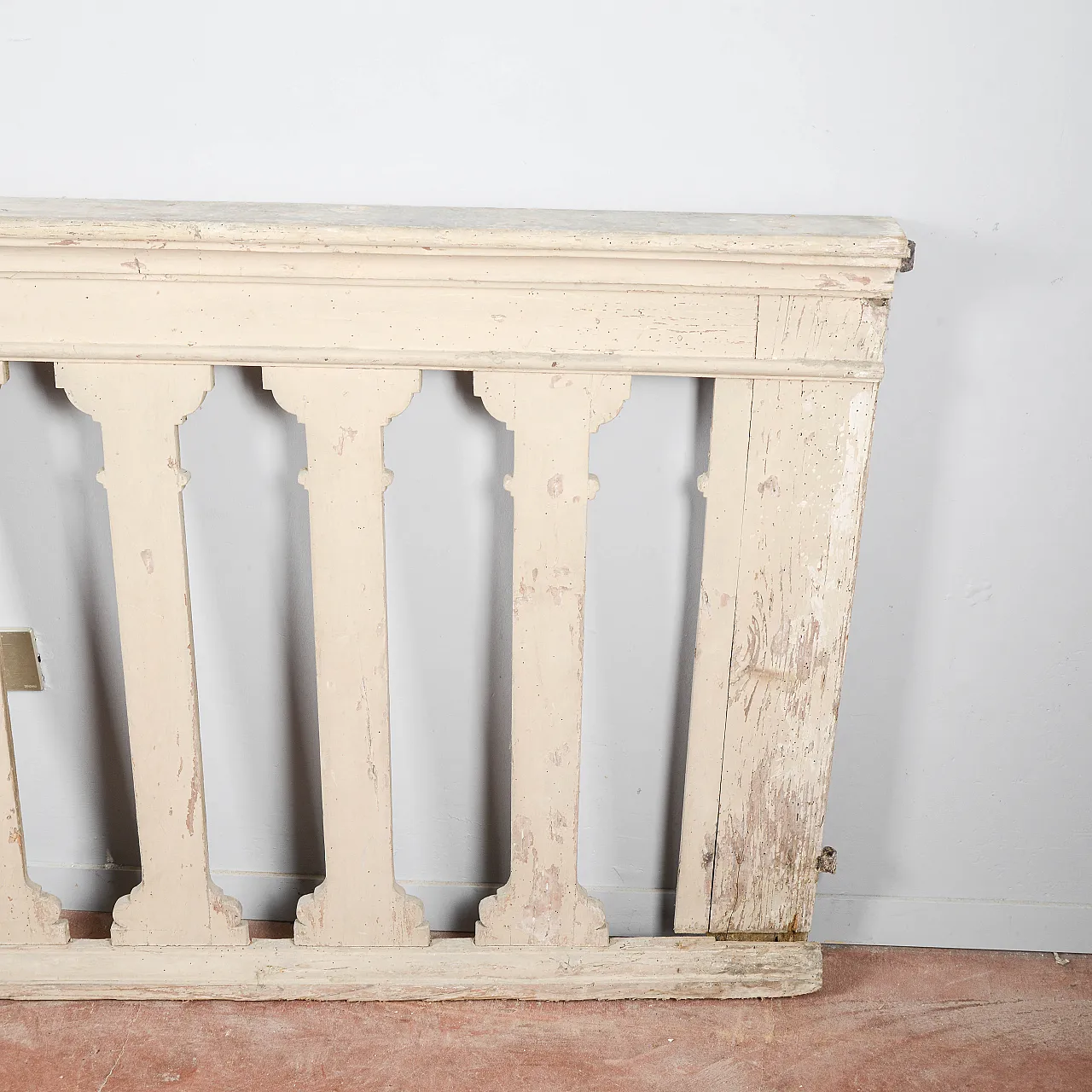 Wooden balustrade, 20th century 2