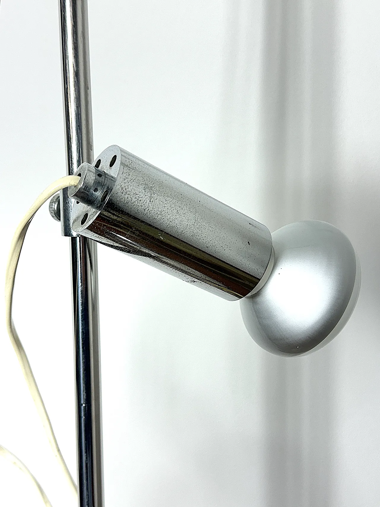 Piantana a due luci di Reggiani, anni '70 2