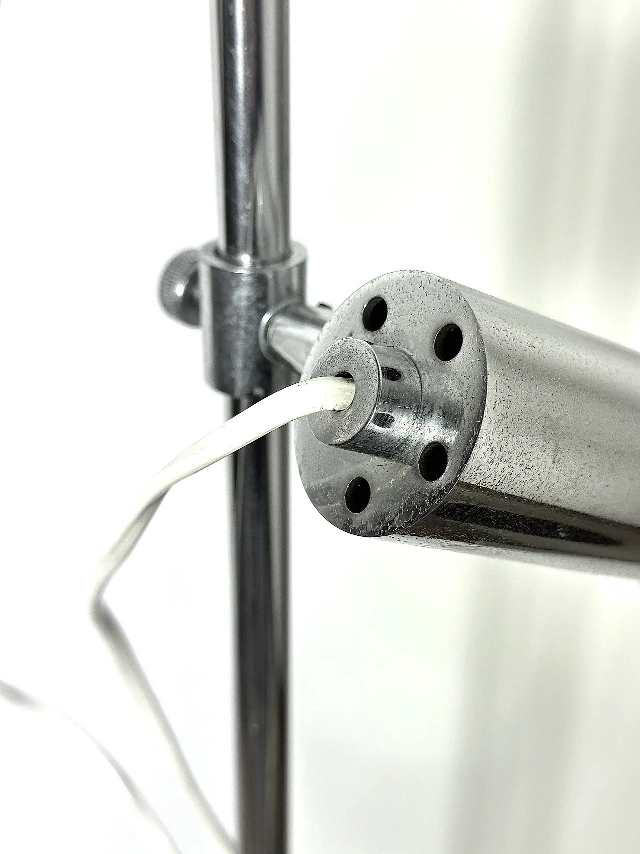 Piantana a due luci di Reggiani, anni '70 4