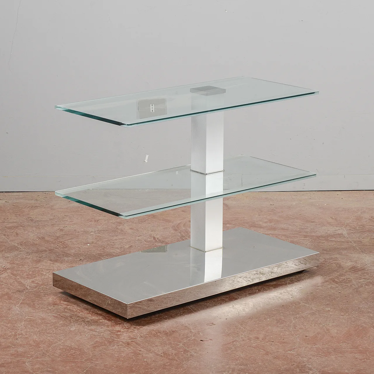 Play Model B TV Holder in Cattelan Crystal, 20th century 3