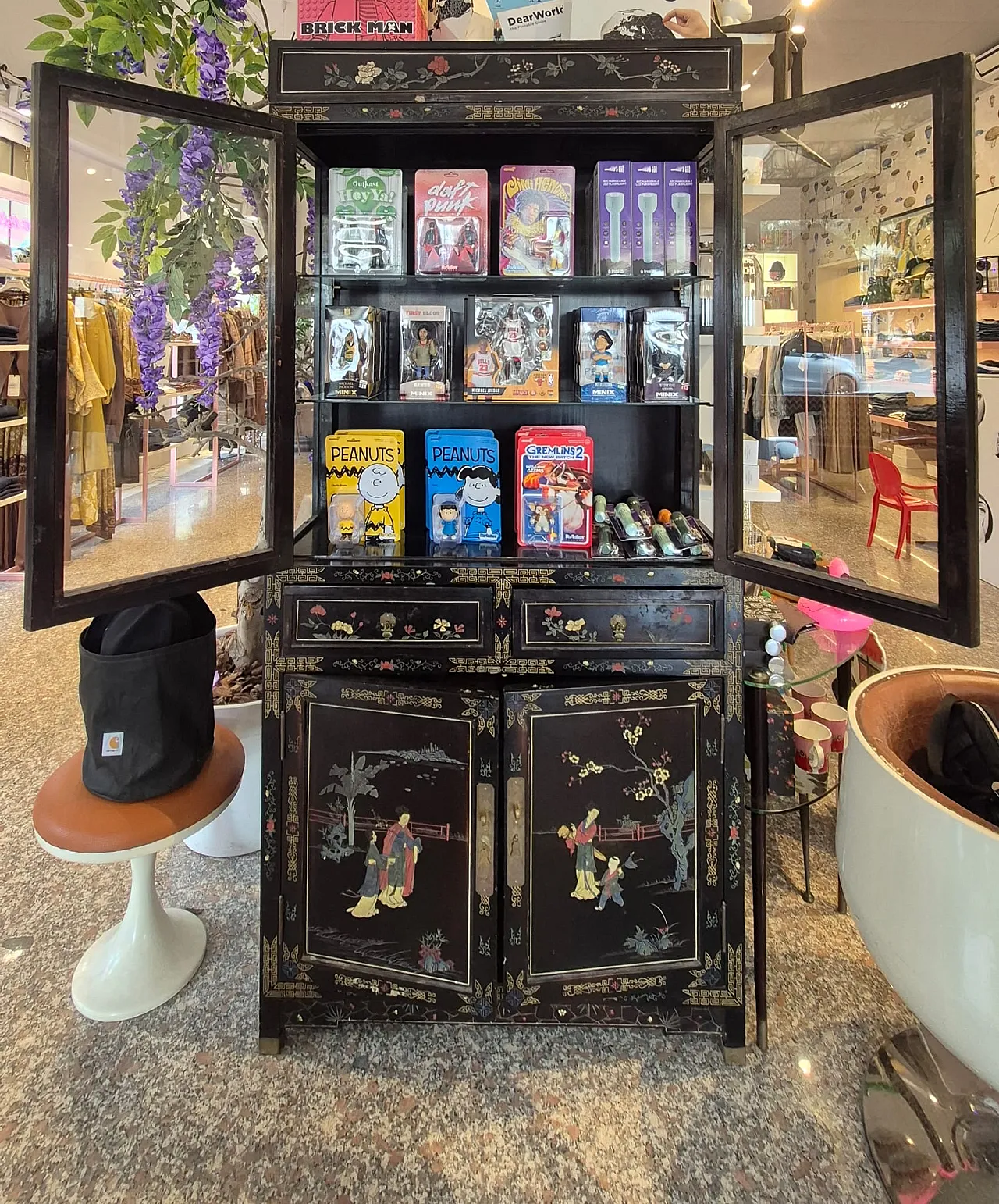 Vetrina laccata nera in stile Cina, '900 1