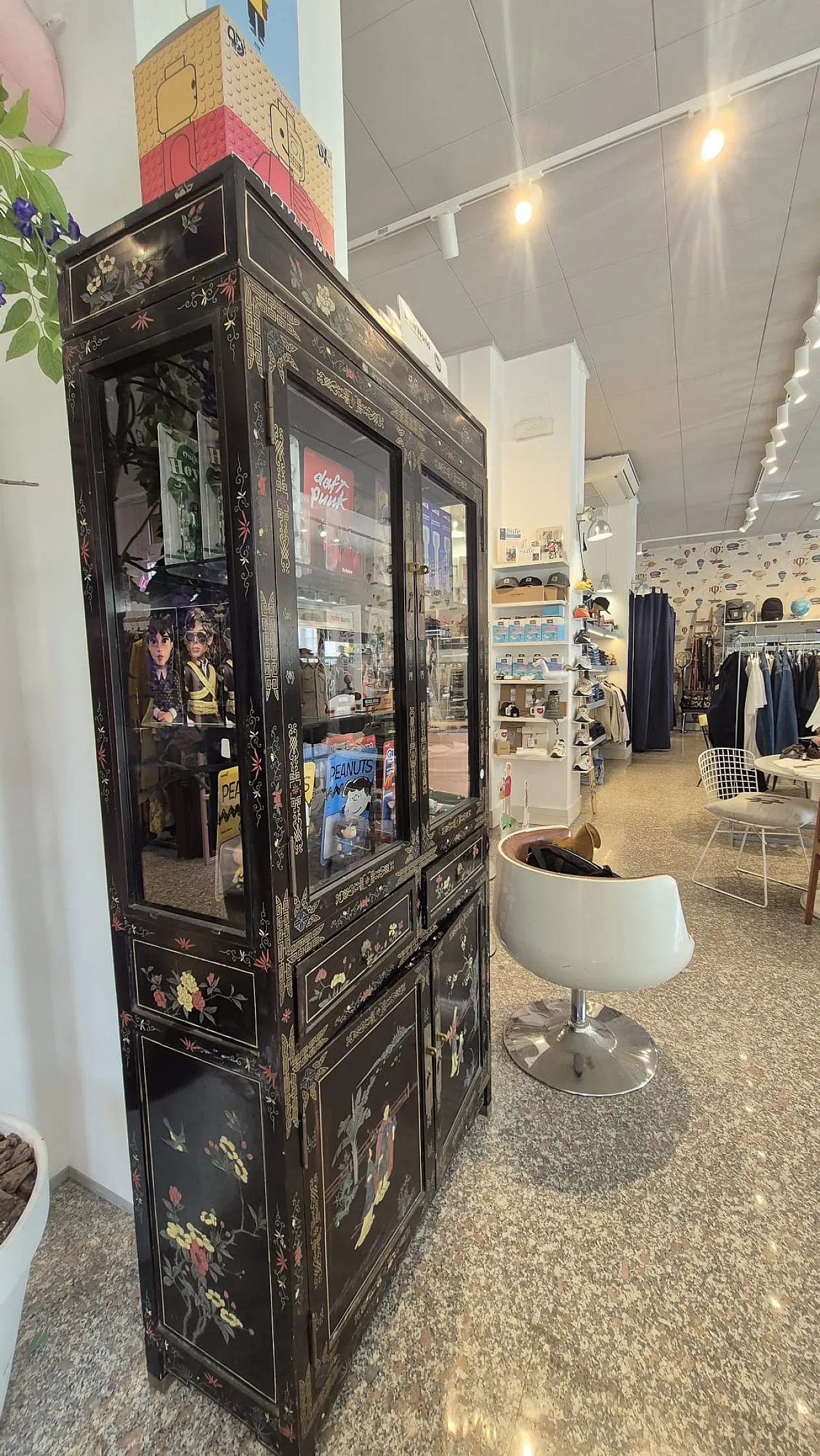 Vetrina laccata nera in stile Cina, '900 7