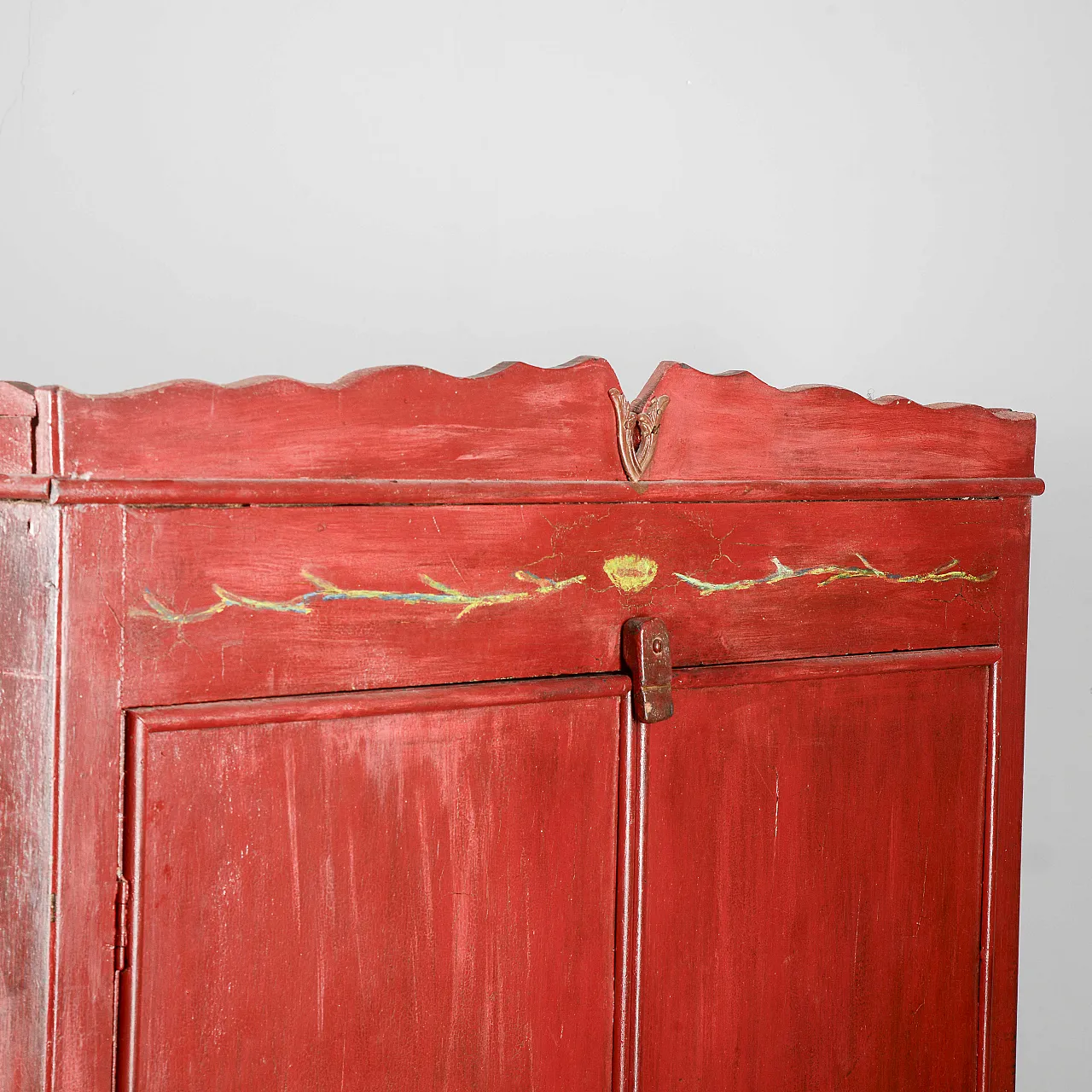 Lacquered wooden wardrobe, 20th century 7