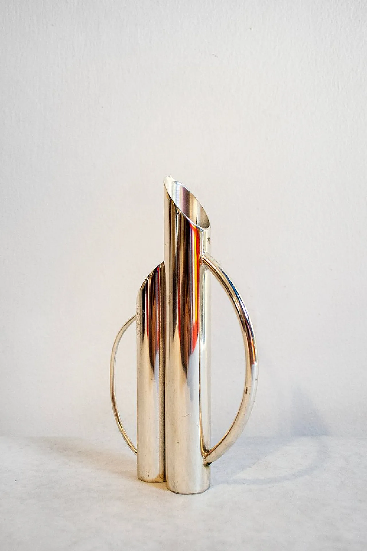 Vaso in metallo argentato di Gio Ponti, anni '70 2