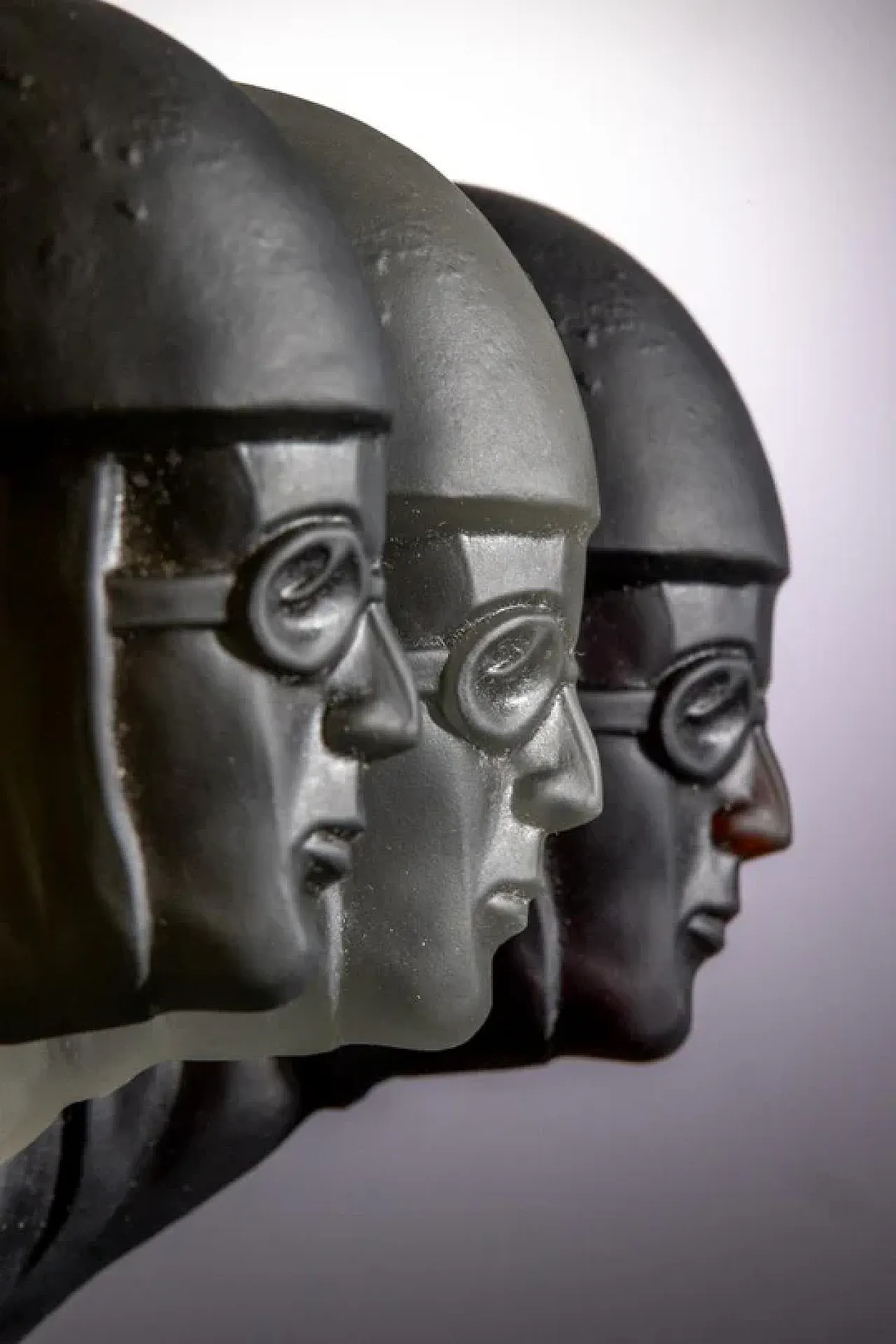 3 Glass sculptures by Heinrich Hoffmann, 1930s 8