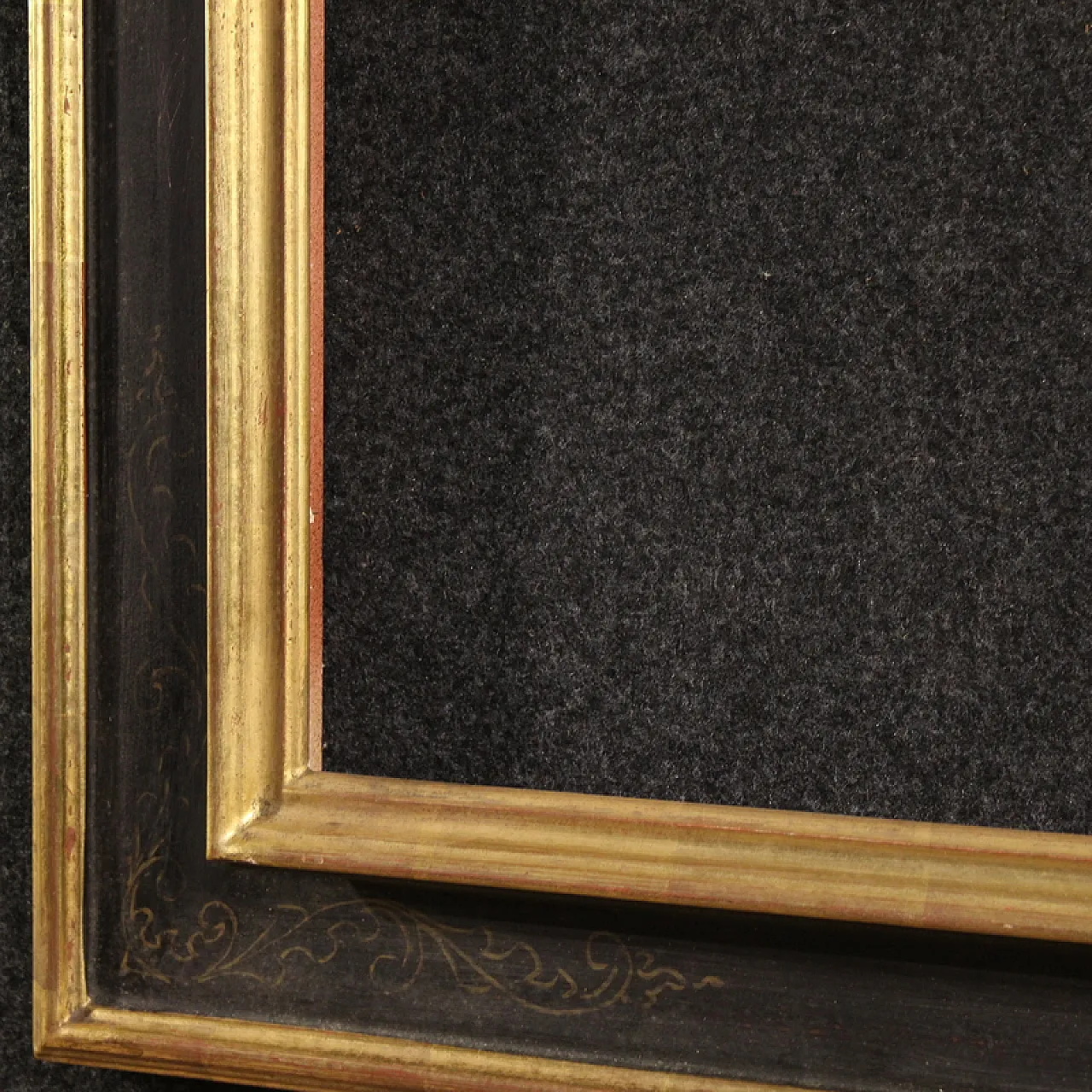 Tuscan lacquered, gilded and painted frame, 20th century 4
