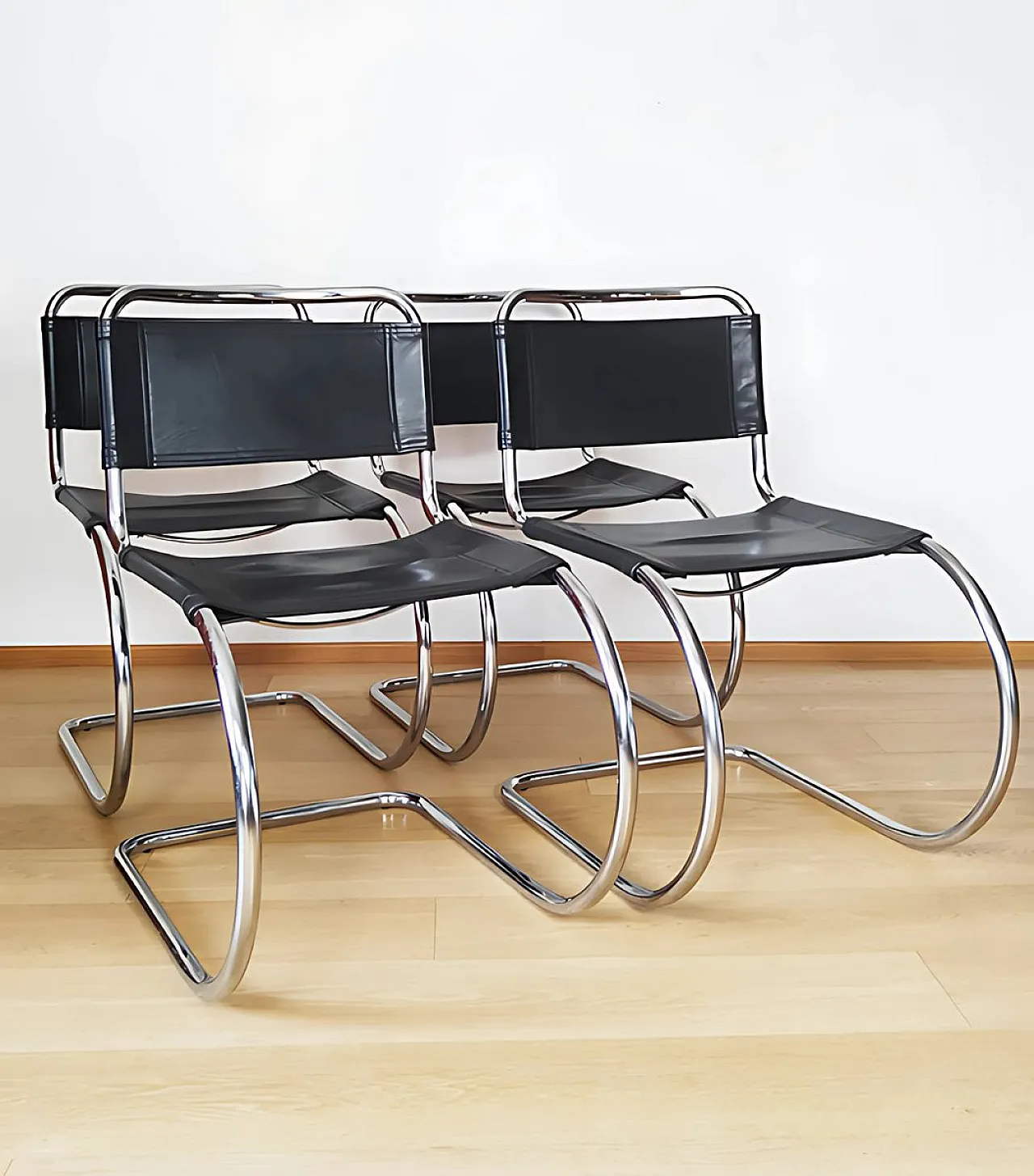 4 Sedie Bauhaus in acciaio e pelle, anni '70 1