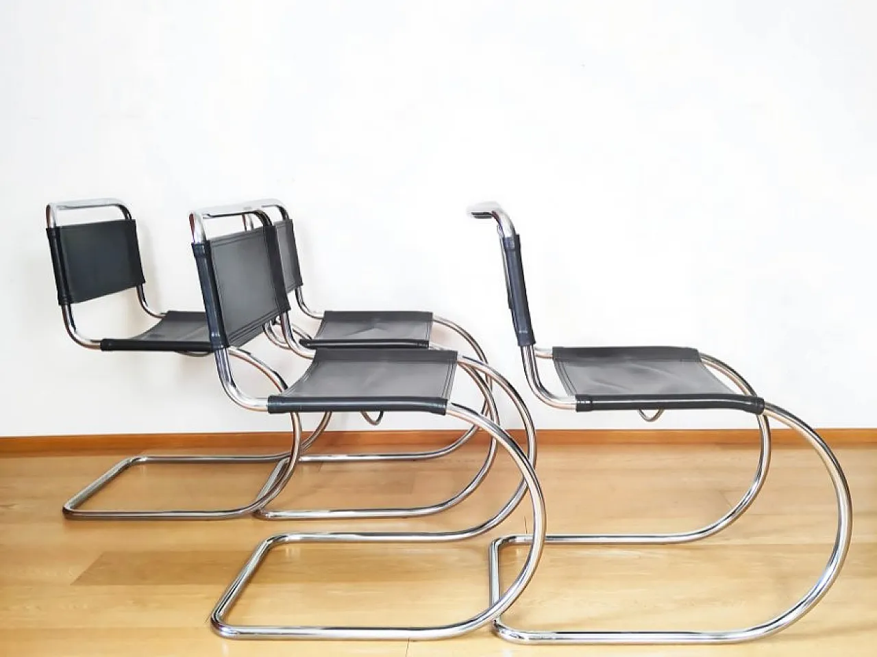 4 Sedie Bauhaus in acciaio e pelle, anni '70 2