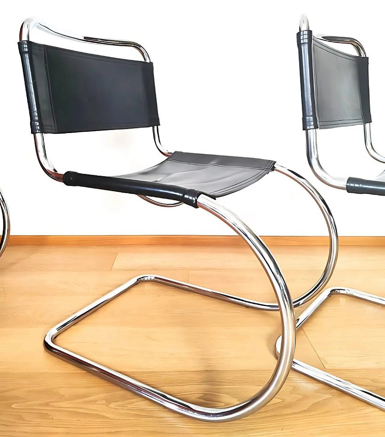 4 Sedie Bauhaus in acciaio e pelle, anni '70 4