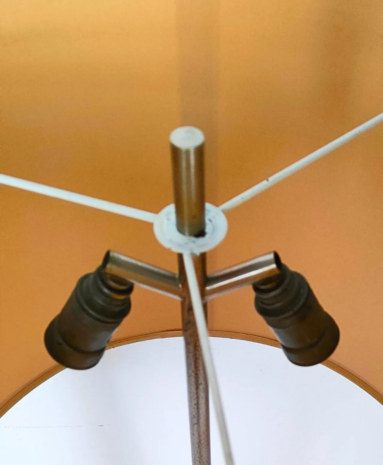 Metal and leather table lamp by Stilnovo, 1950s 3