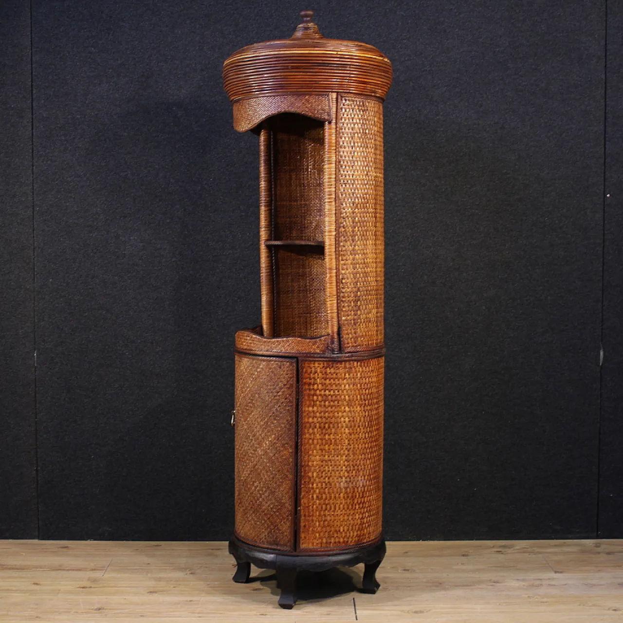 Oriental furniture, 20th century 7