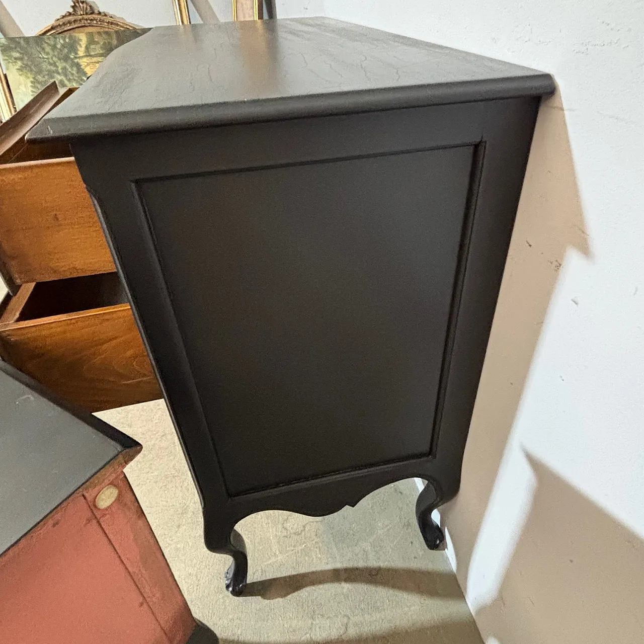 Chest of drawers and two bedside tables, 1950s 13