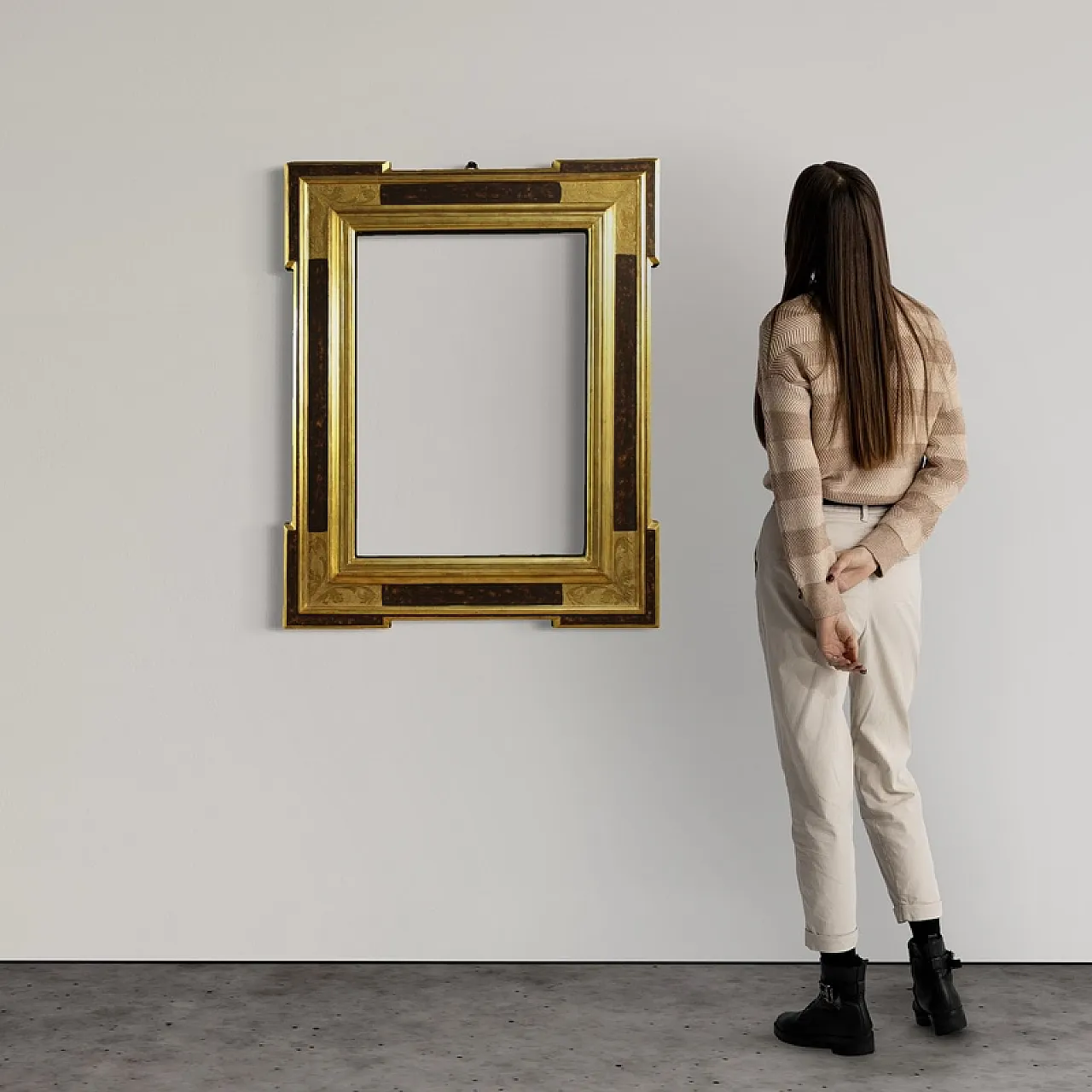 Italian gilded and painted frame, 20th century 2
