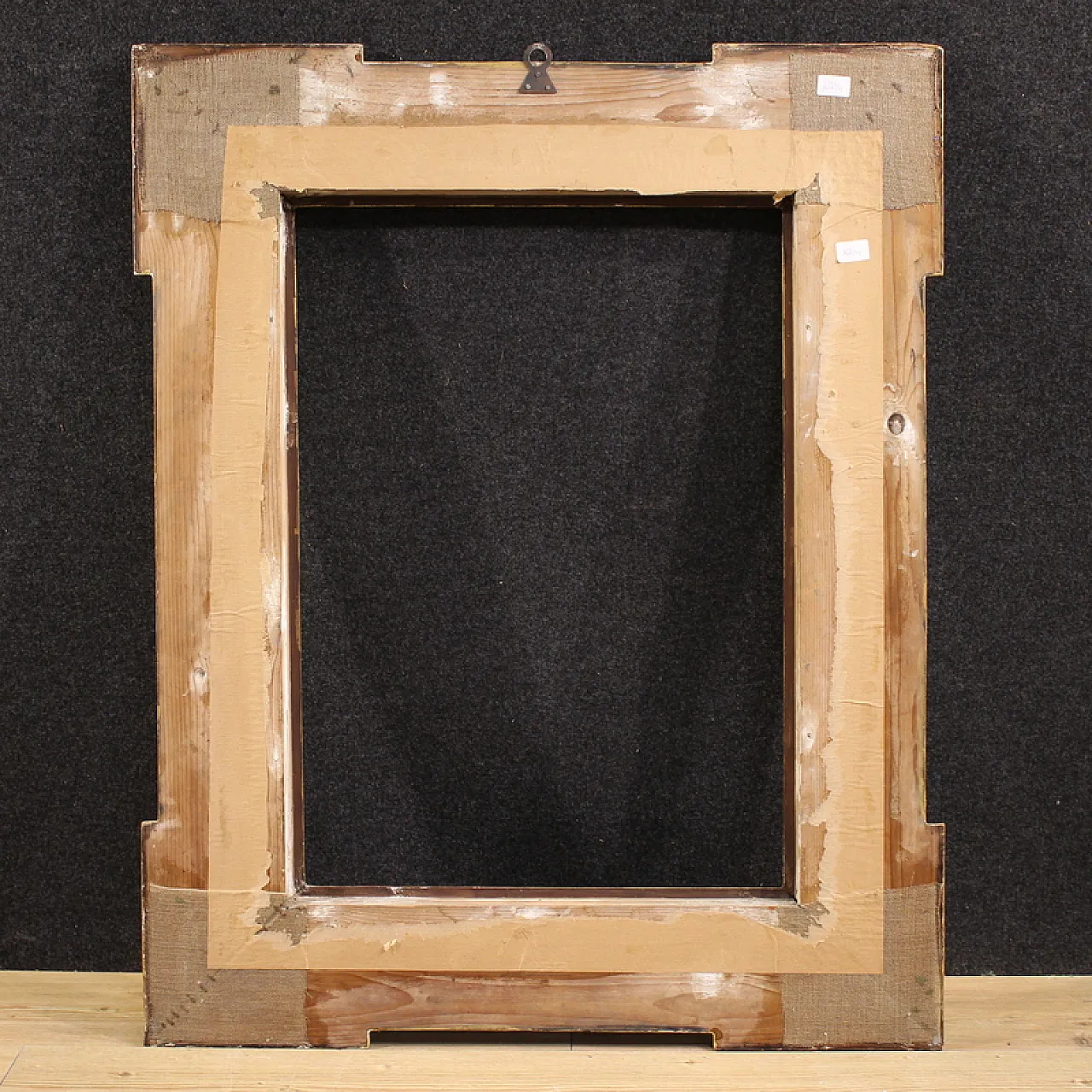 Italian gilded and painted frame, 20th century 10