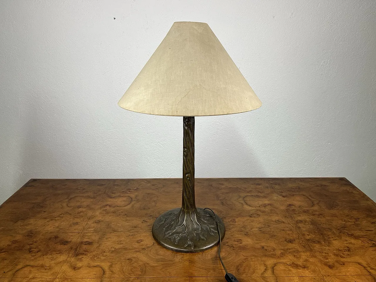 Lampada tavolo in bronzo e tessuto stile Art Nouveau. anni '40 1