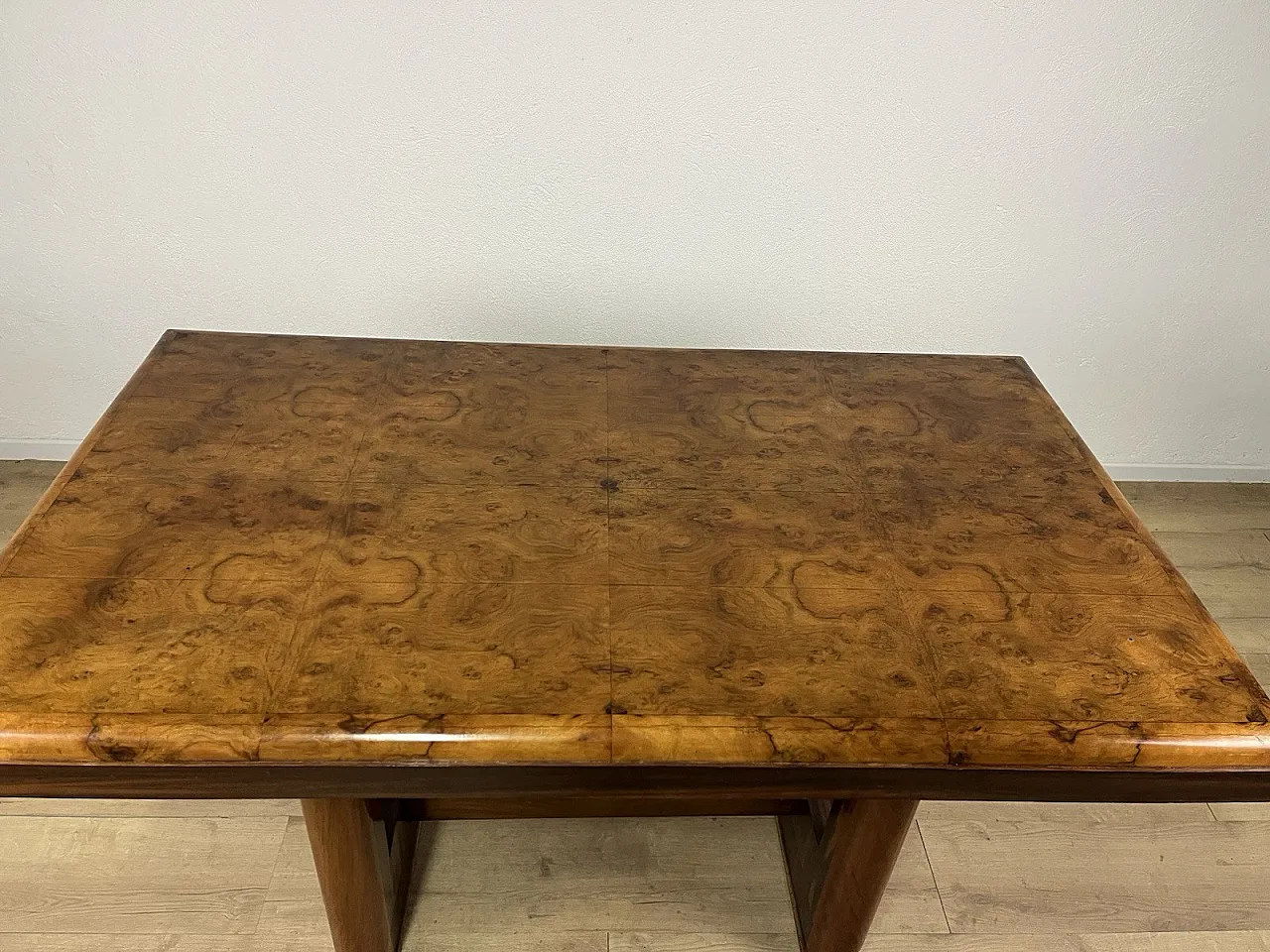 Tavolo in legno e radica Art Deco, anni '40 3