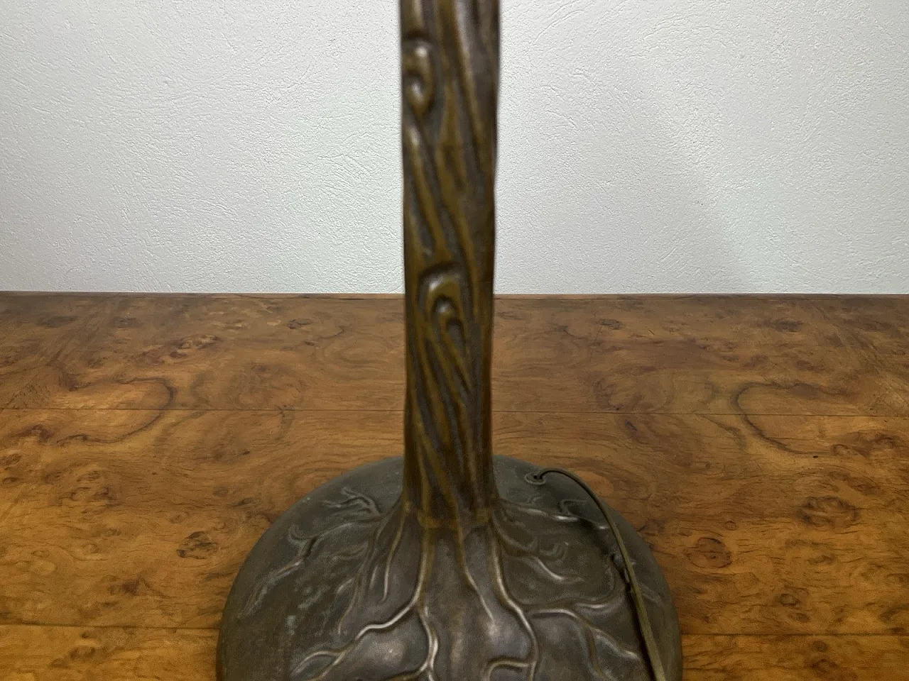 Lampada tavolo in bronzo e tessuto stile Art Nouveau. anni '40 4