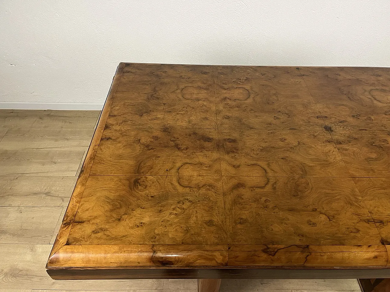 Tavolo in legno e radica Art Deco, anni '40 4