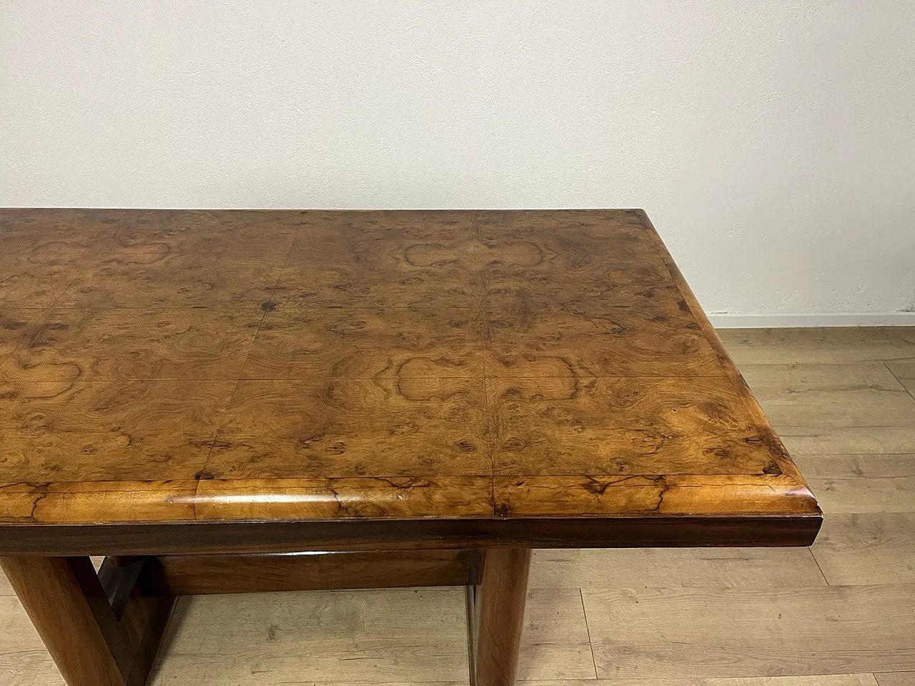 Tavolo in legno e radica Art Deco, anni '40 5