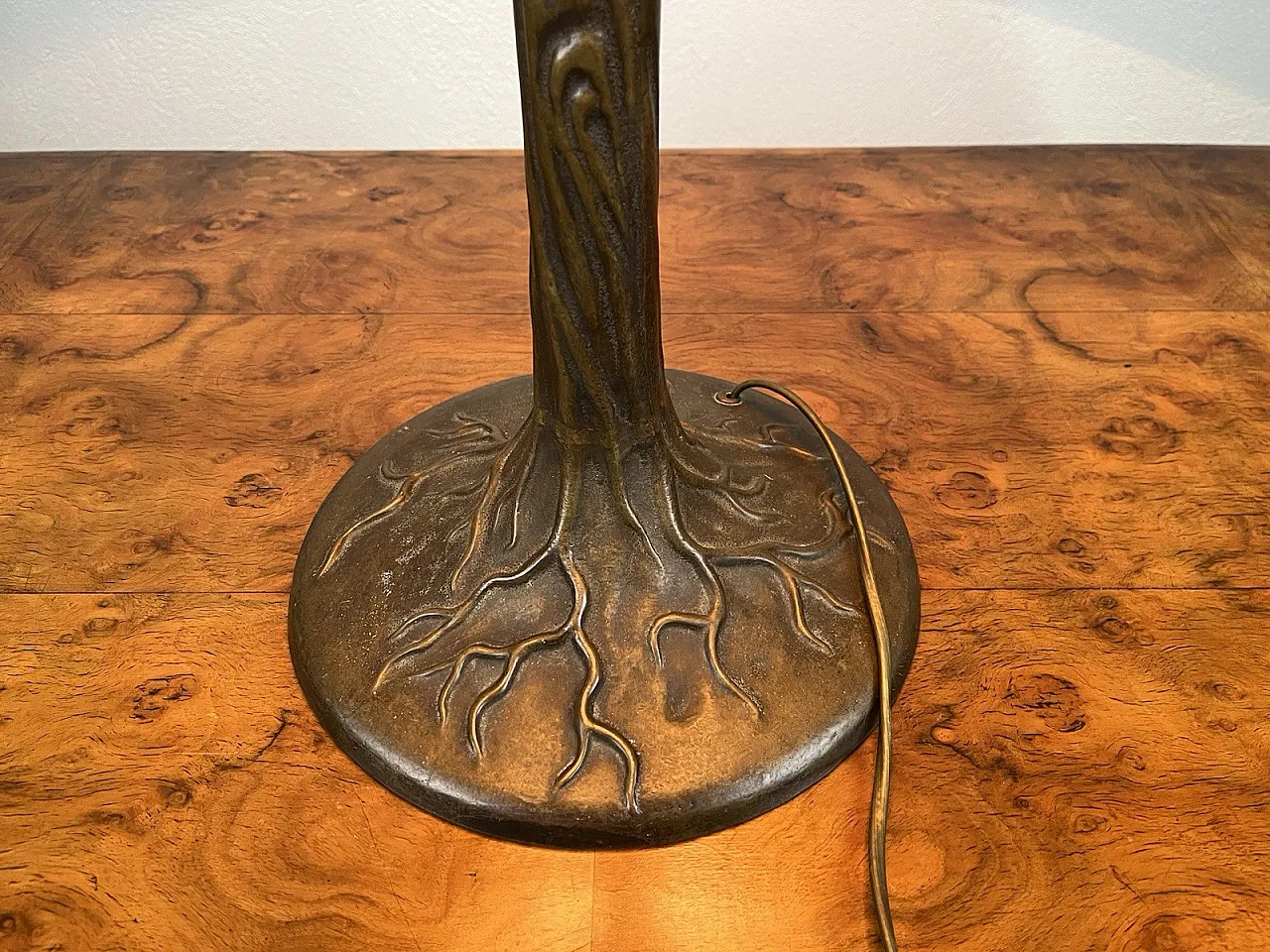 Lampada tavolo in bronzo e tessuto stile Art Nouveau. anni '40 8