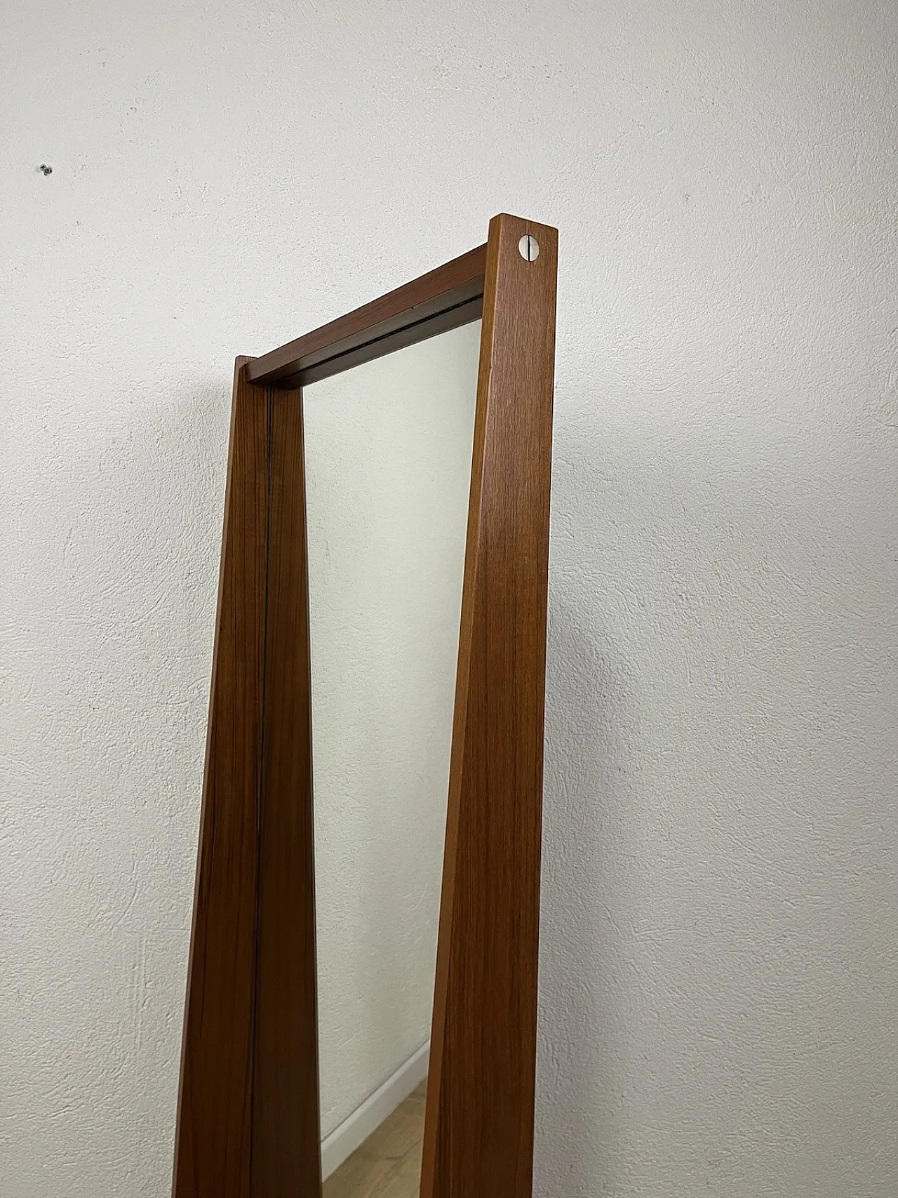 Specchio da terra in legno, anni '60 7