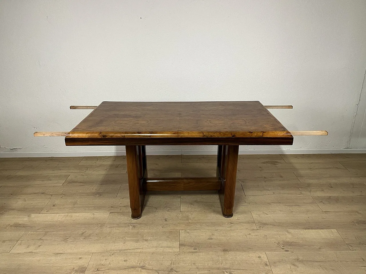 Tavolo in legno e radica Art Deco, anni '40 11