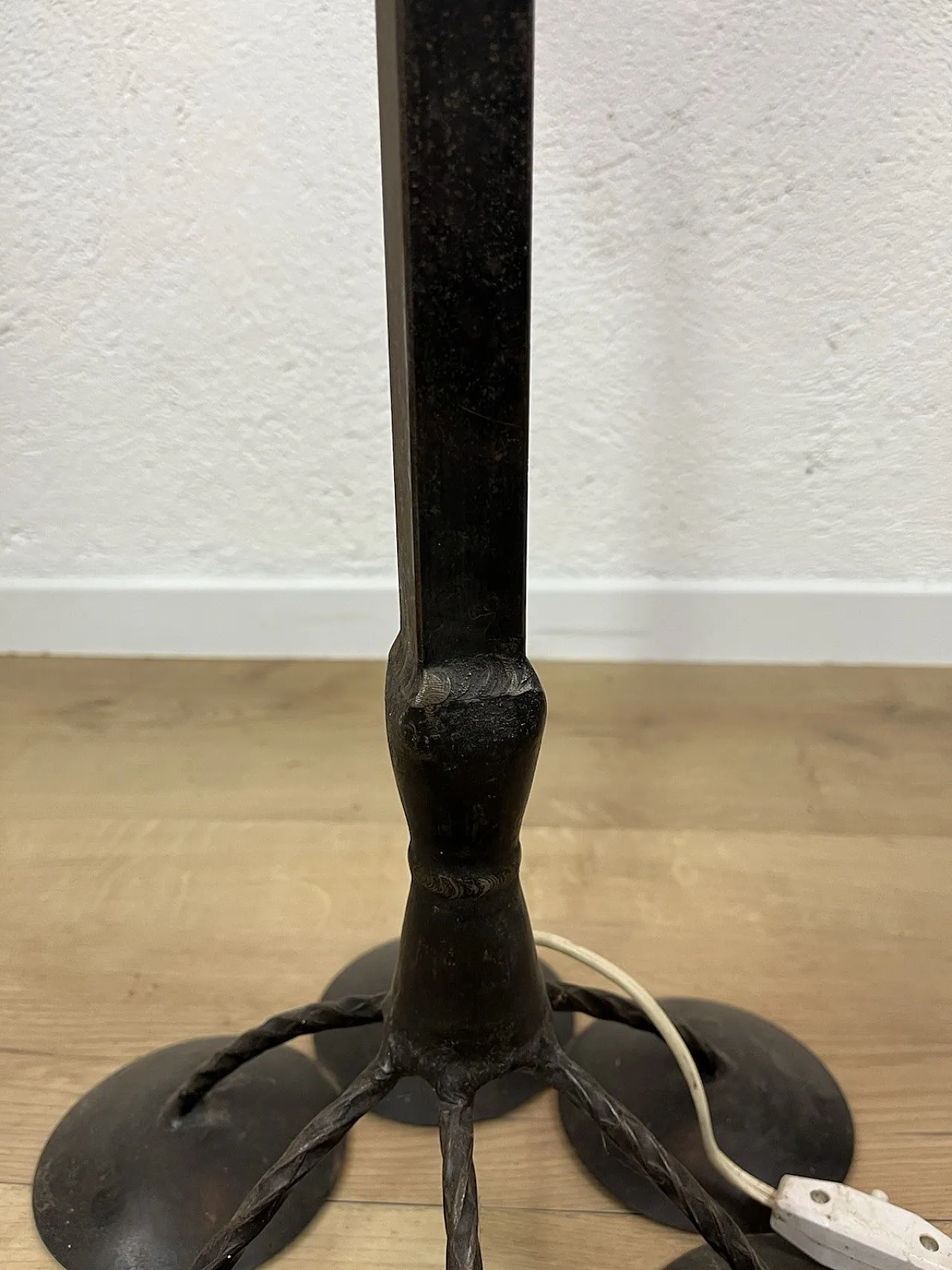 Lampada da terra in ferro e tessuto, anni '40 5