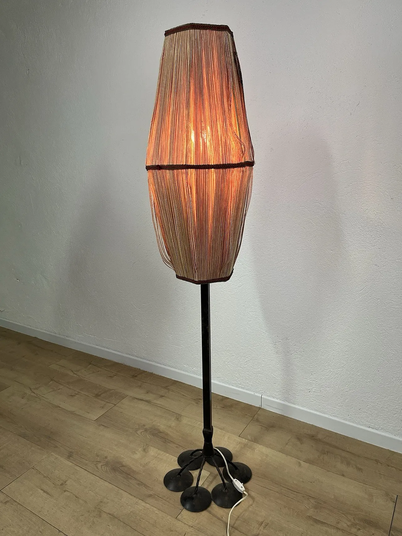 Lampada da terra in ferro e tessuto, anni '40 9