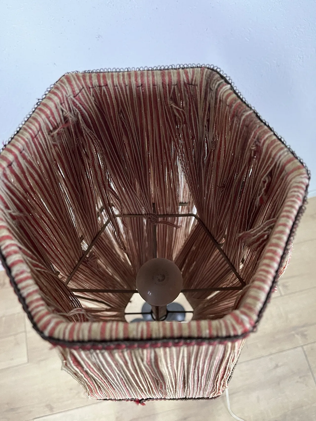 Lampada da terra in ferro e tessuto, anni '40 15