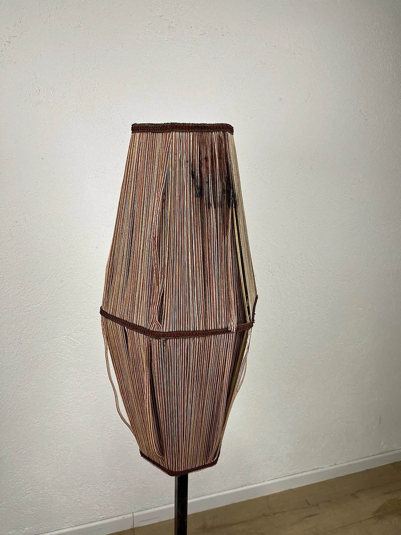 Lampada da terra in ferro e tessuto, anni '40 18