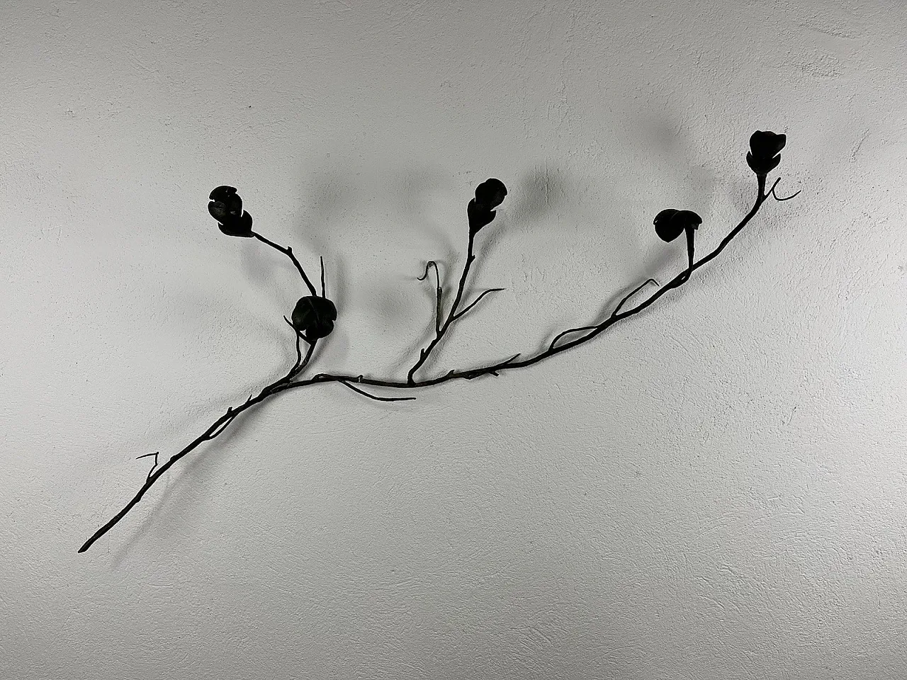 Appendiabito scultura in ferro, anni '70 1