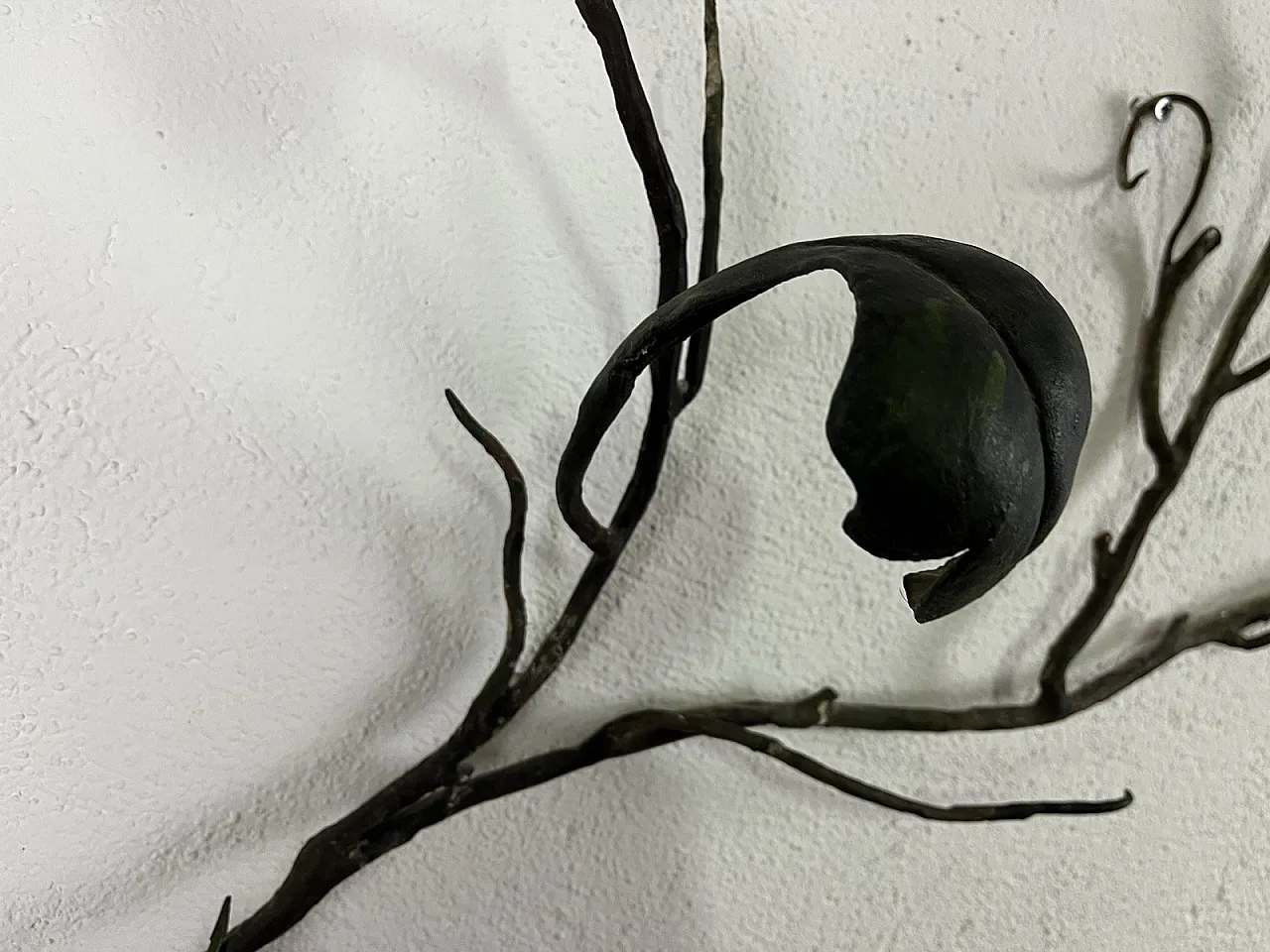 Appendiabito scultura in ferro, anni '70 10