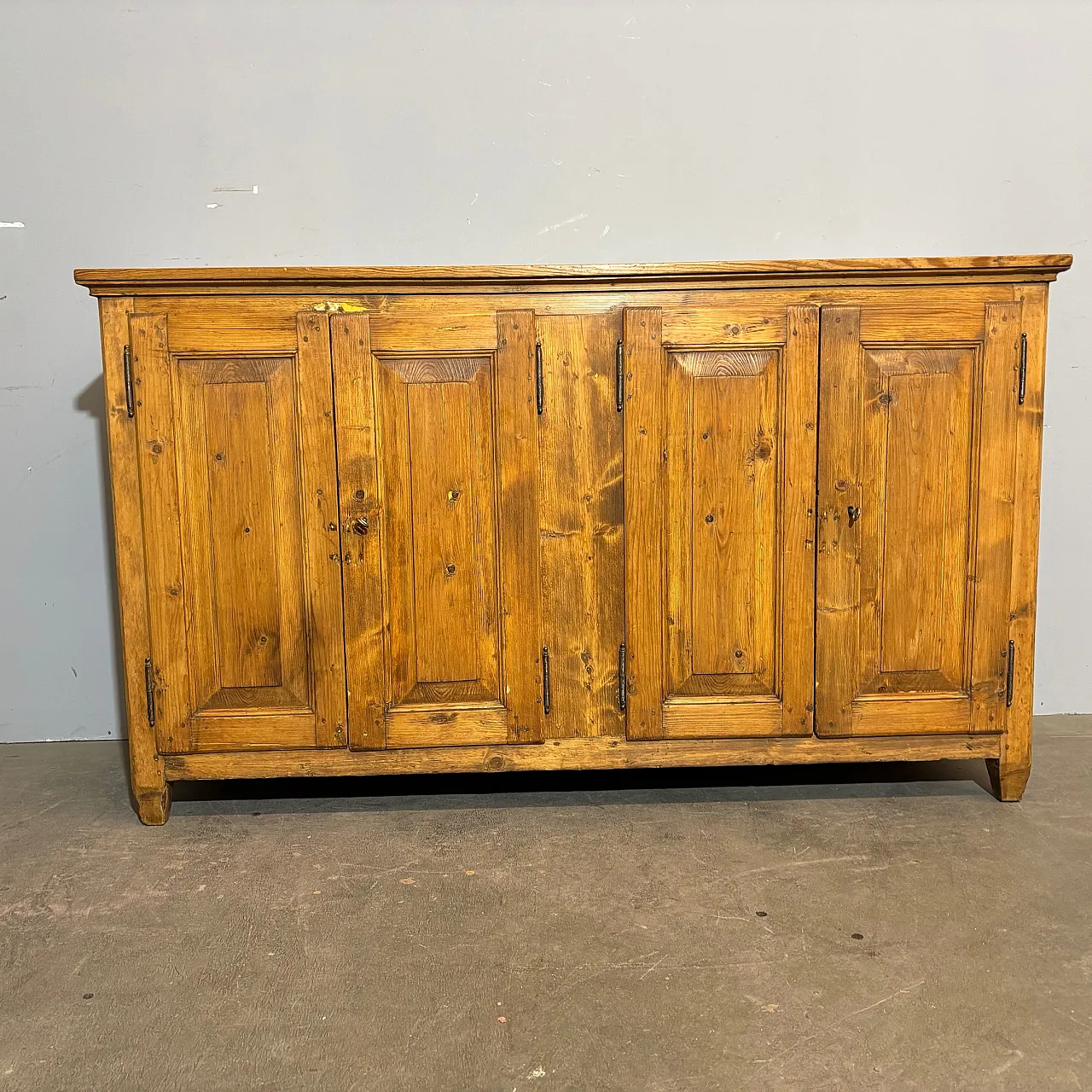 Credenza servante toscana a quattro sportelli , '800 1