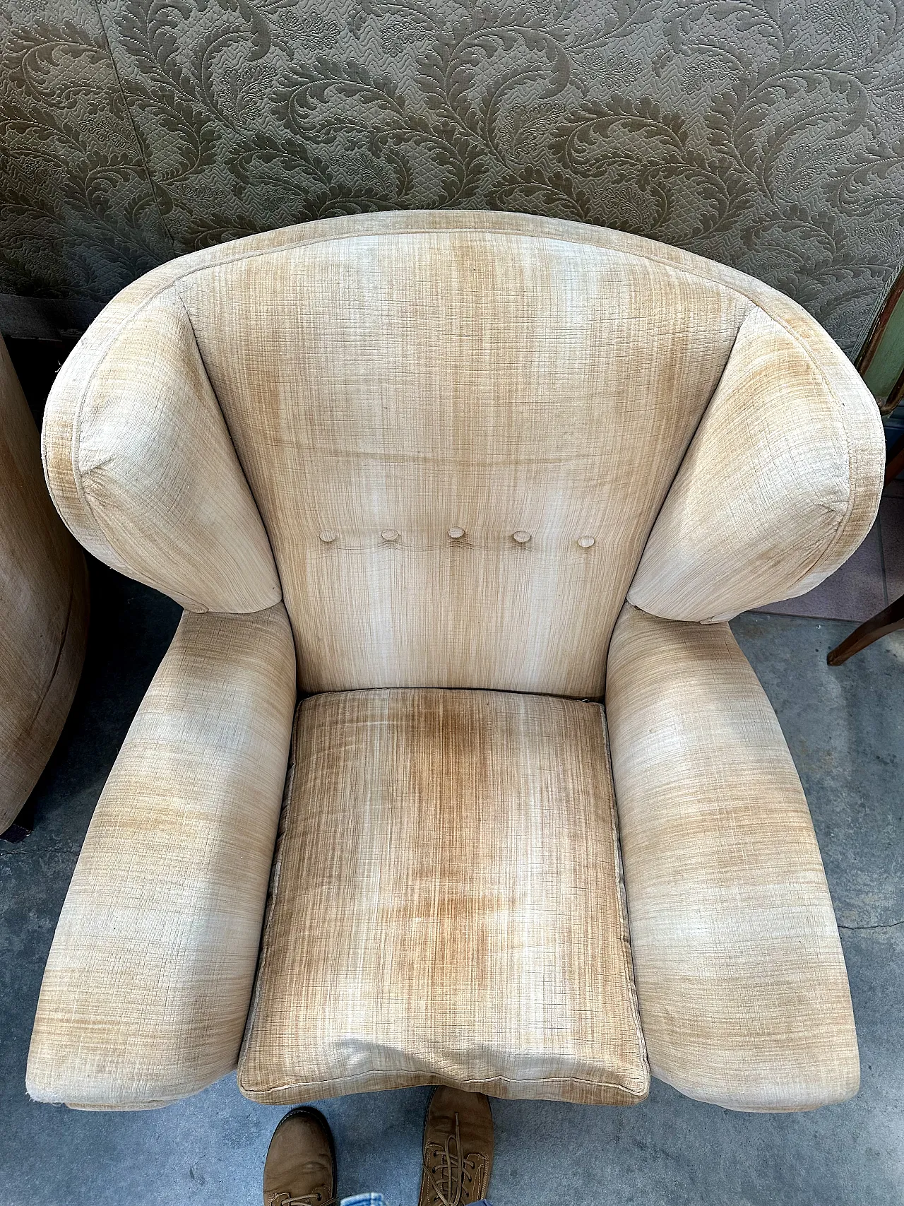 Pair of Bergère armchairs in beige velvet, conical feet, Italy, 1950s 9