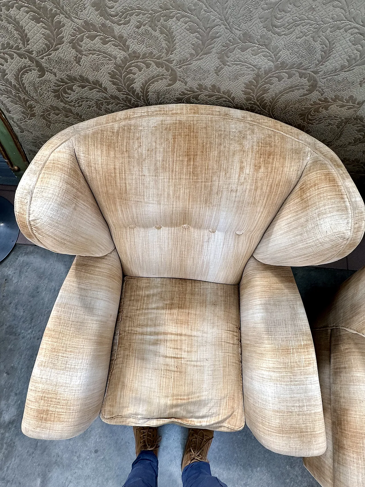Pair of Bergère armchairs in beige velvet, conical feet, Italy, 1950s 10