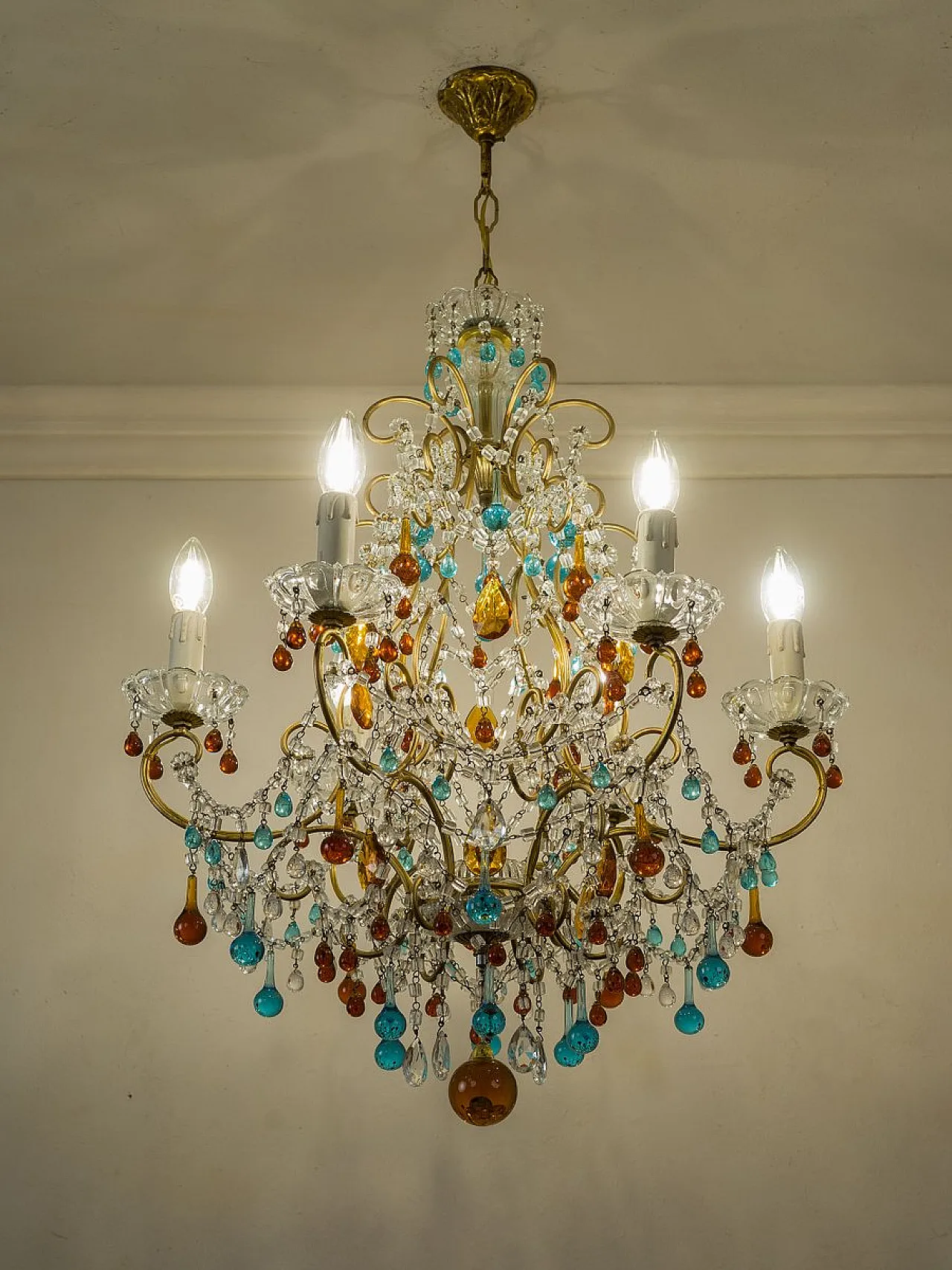 Lampadario in ferro dorato. cristallo e vetro di Murano, anni '50 1