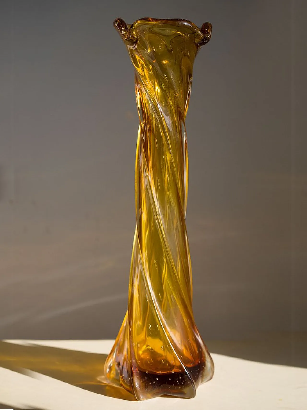 Vaso in vetro di Murano ritorto e vetro Bullicante, anni '60 2