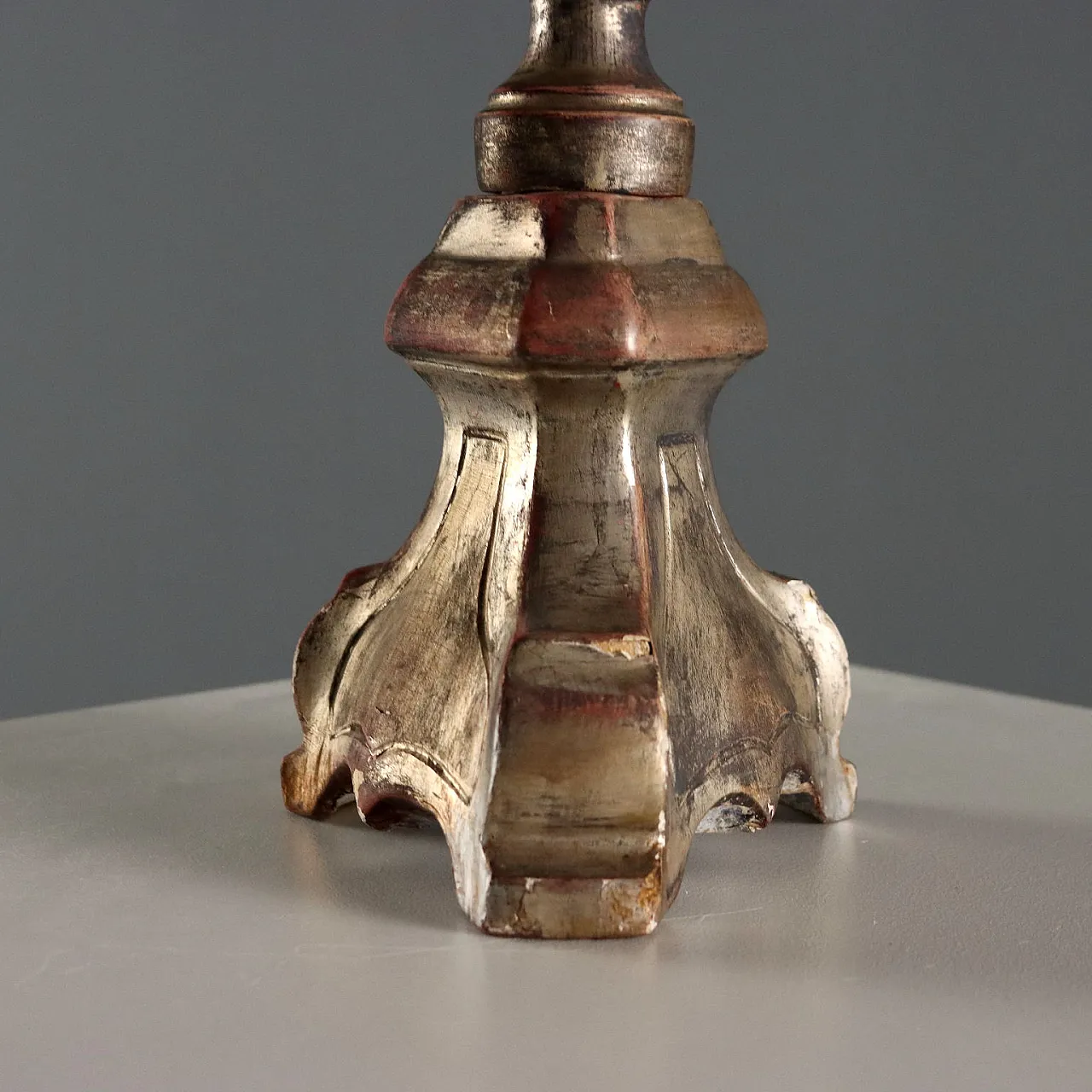 Torchere in turned and carved wood and sheet metal, 20th century 6