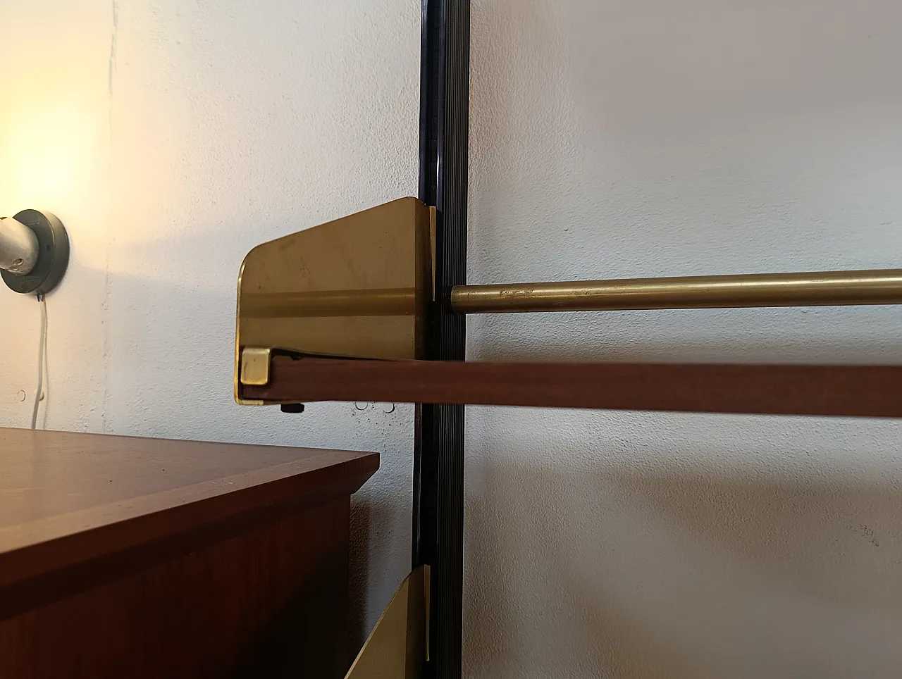 4 Librerie di FEAL in alluminio e legno, '900 5