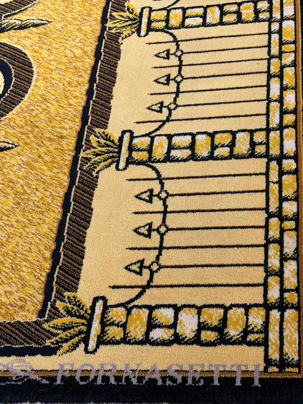 Fornasetti tappeto surrealista Giardini all'italiana giallo nero, '900 2