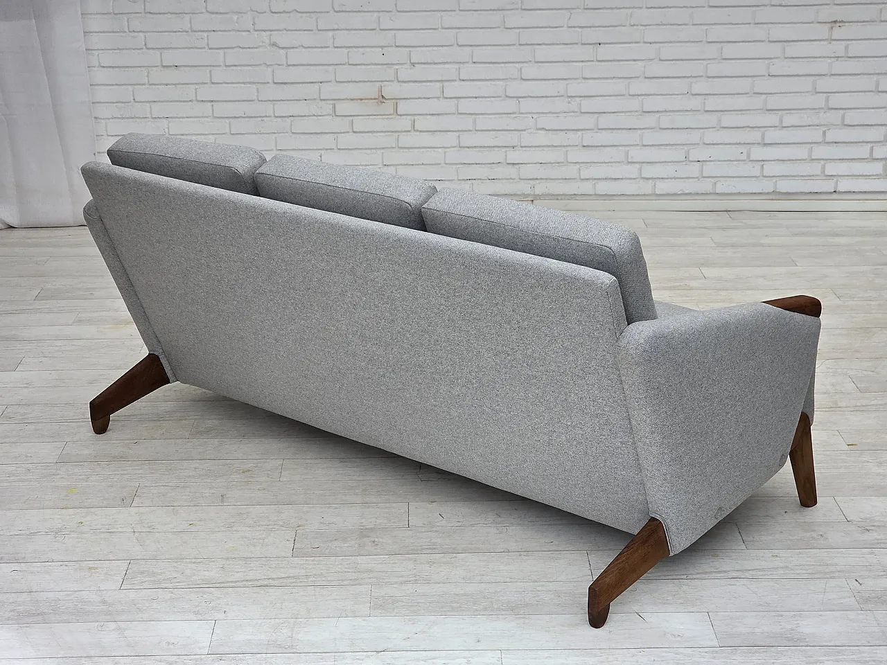Danish design by Arne Hovmand-Olsen, 3-seater sofa model 490, 1960s 14