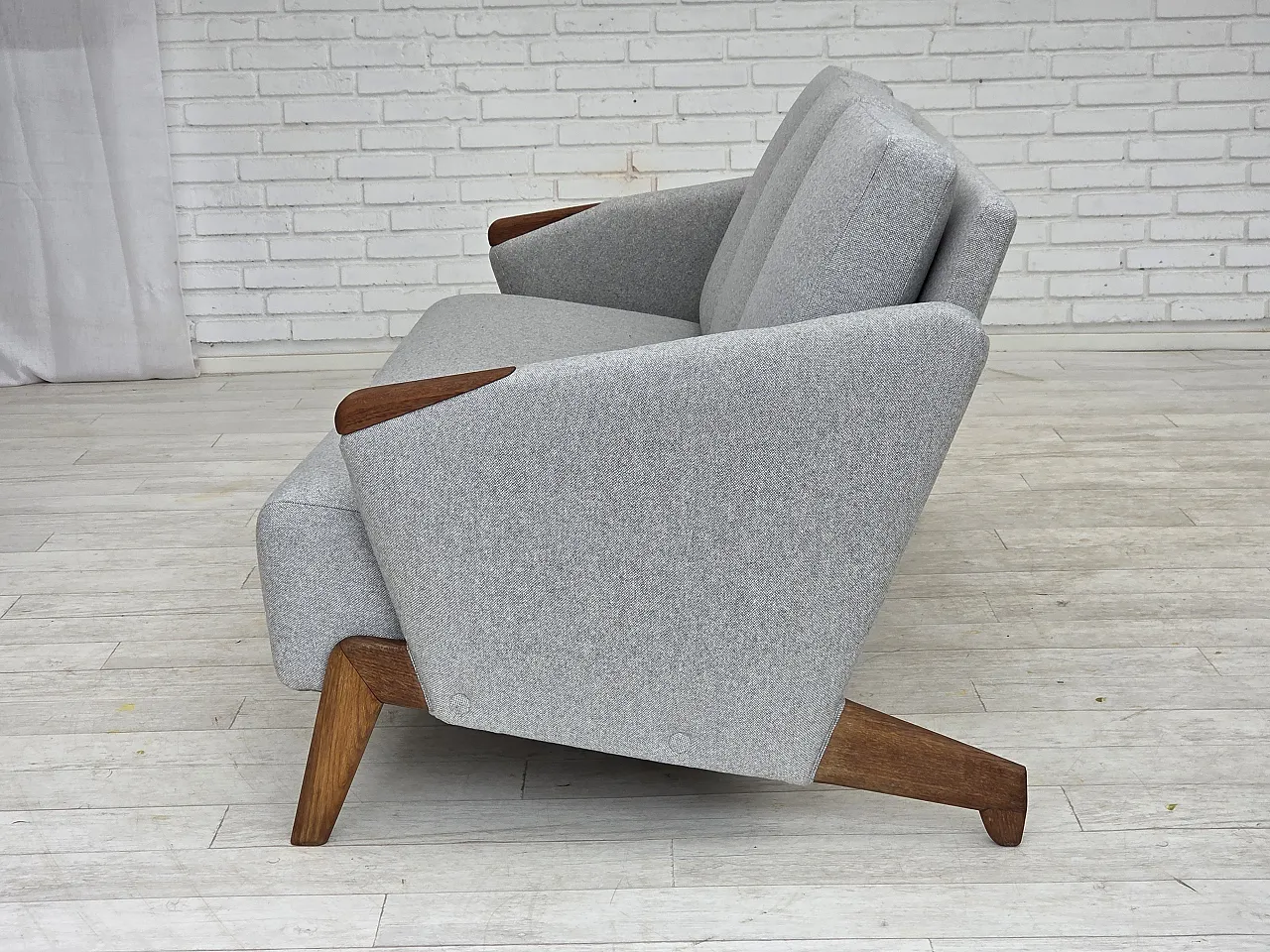 Danish design by Arne Hovmand-Olsen, 3-seater sofa model 490, 1960s 19