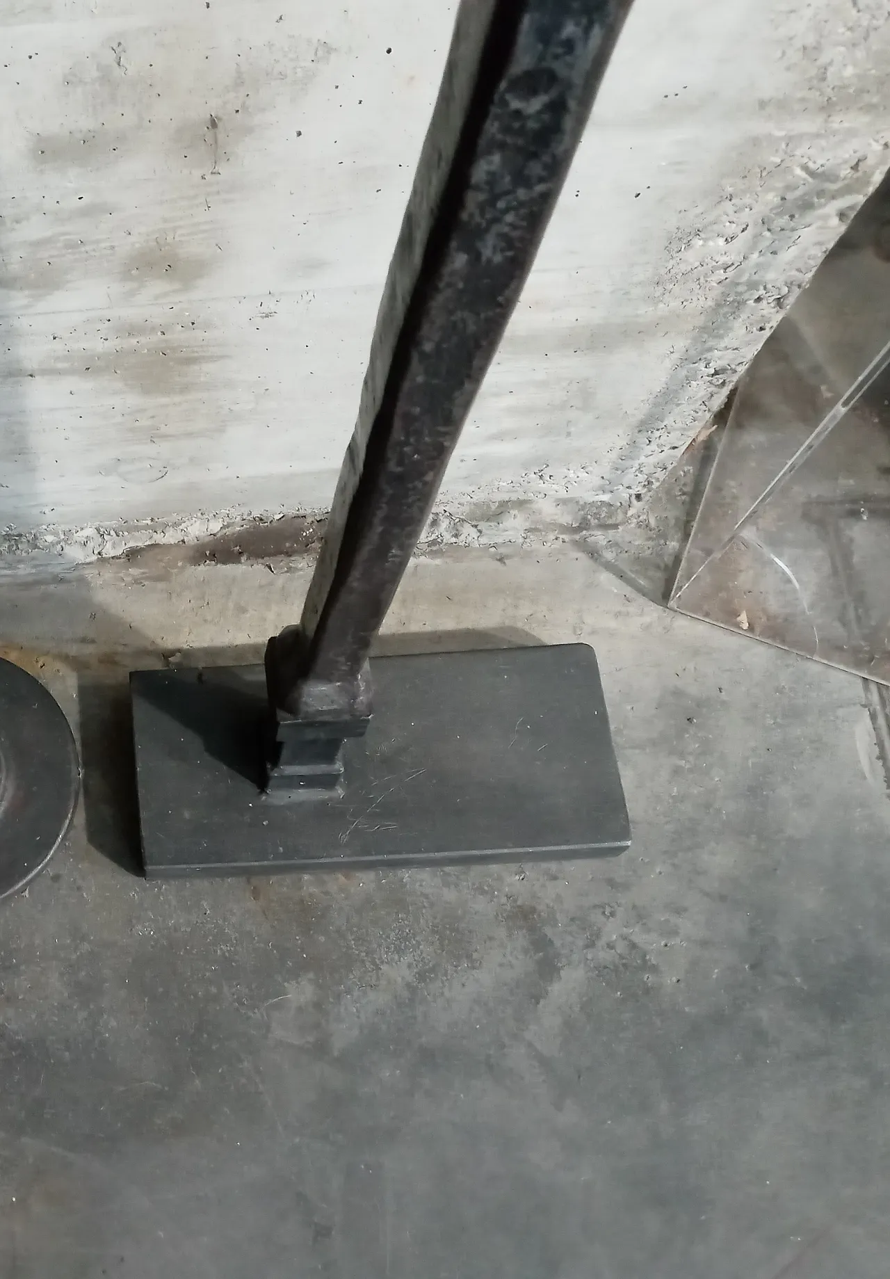 Coppia di incudini a stelo, anni '50 12