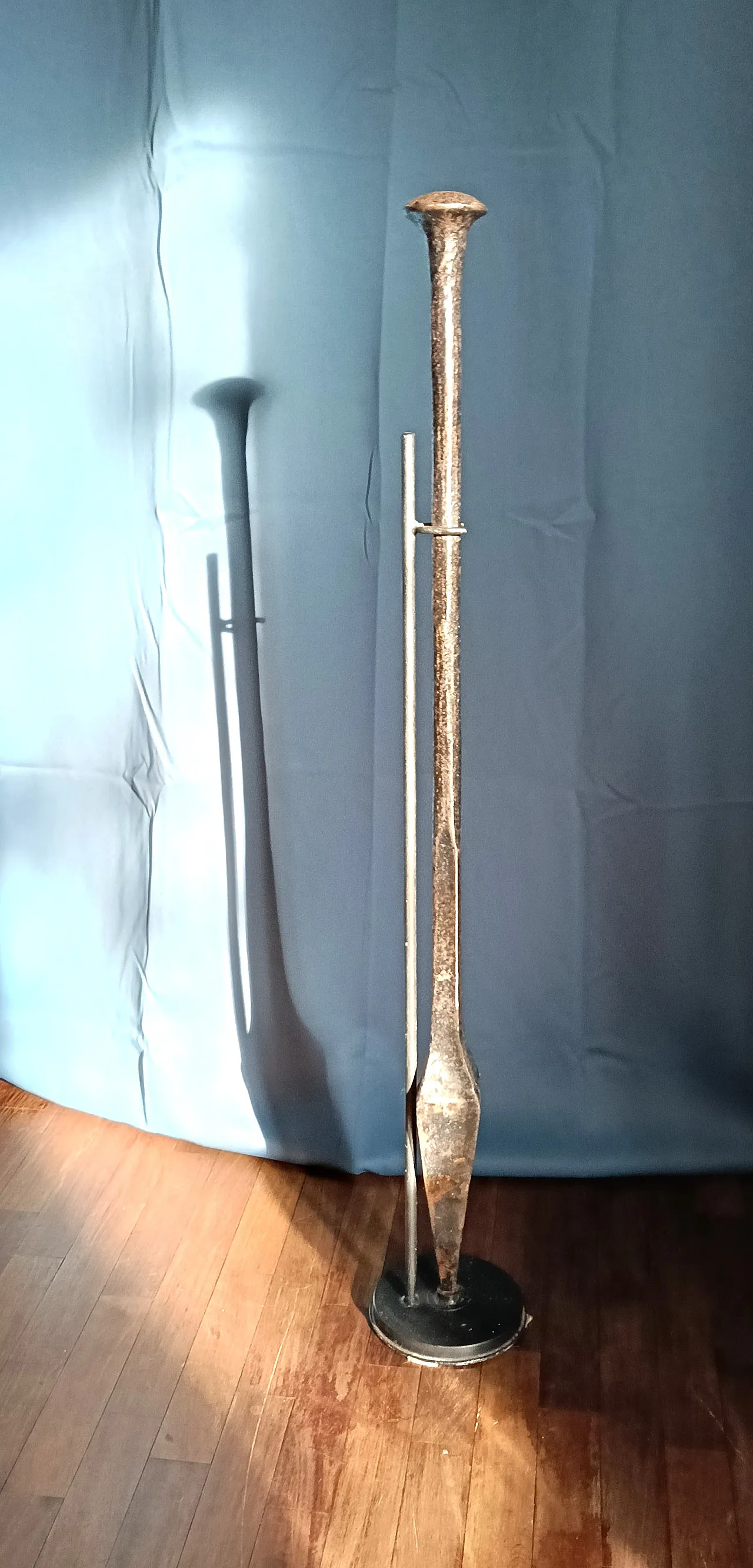 Coppia di incudini a stelo, anni '50 18