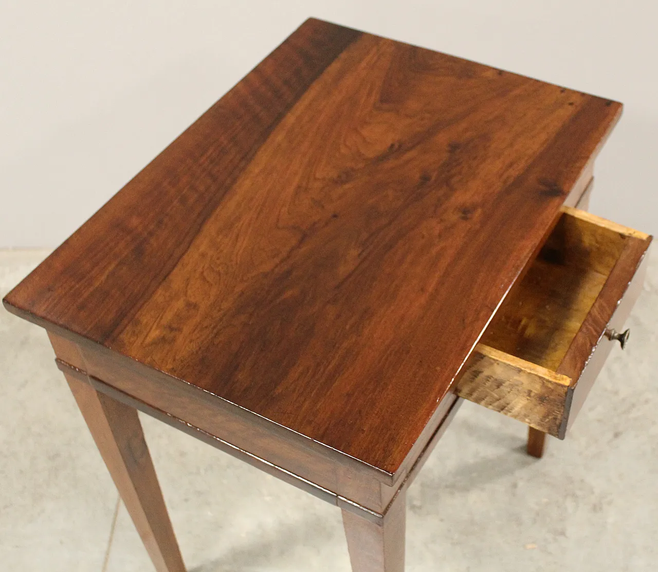 Direttorio coffee table Italian walnut,  19th century 8