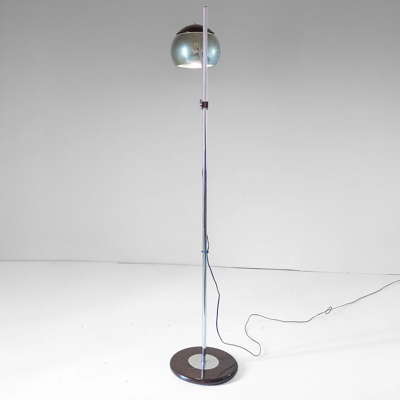 Floor lamp, chromed metal structure, Italy, 1960s 7