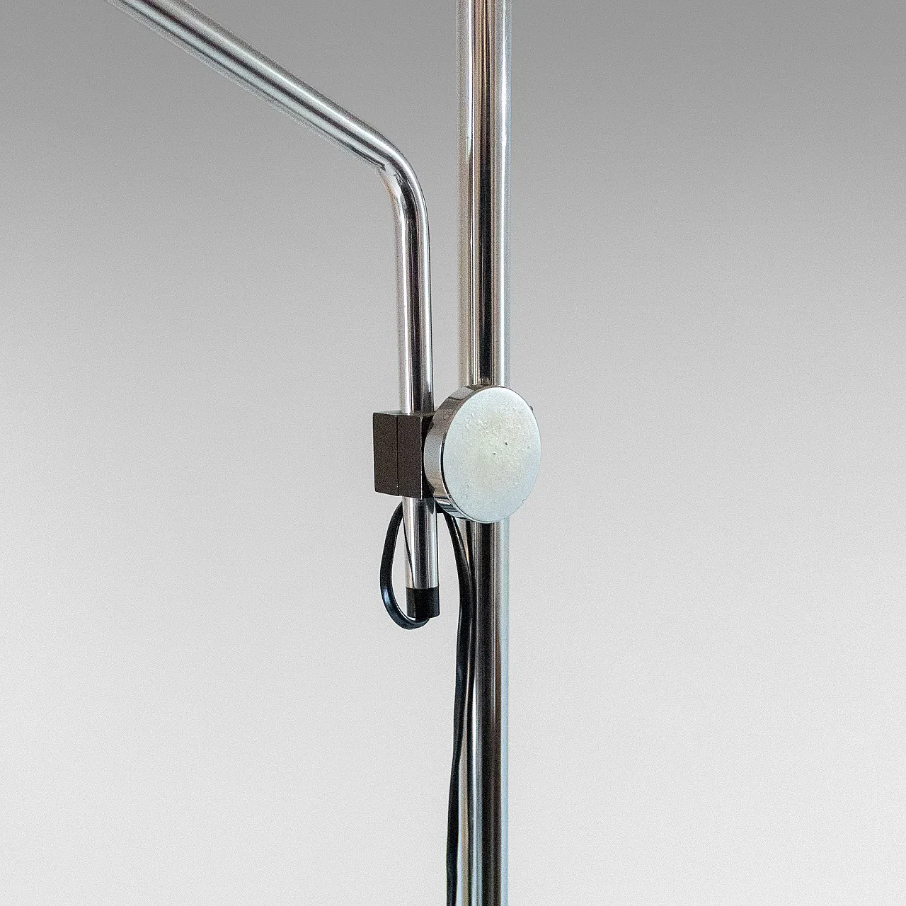 Floor lamp, chromed metal structure, Italy, 1960s 12