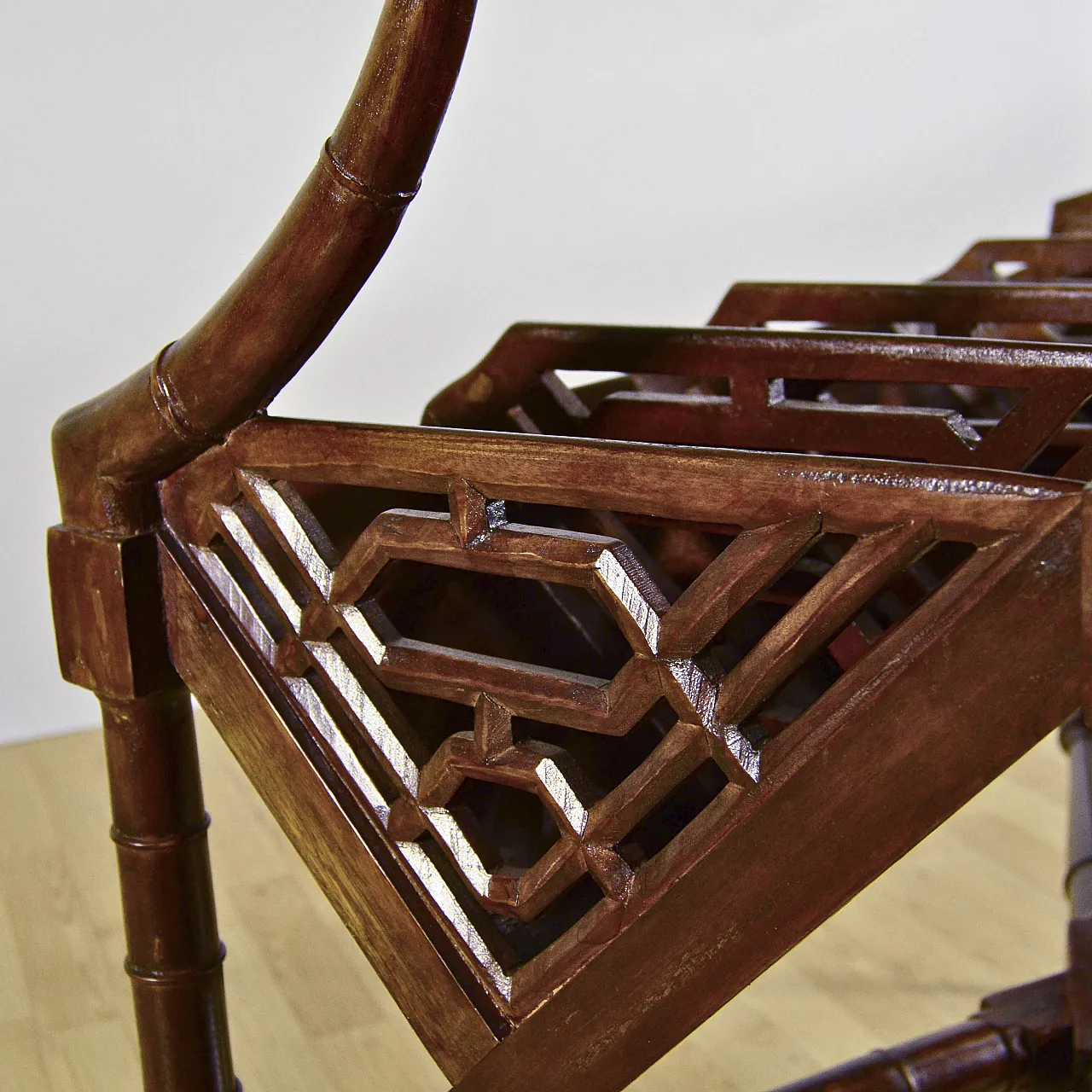 Regency style mahogany magazine table first, 20th century 3