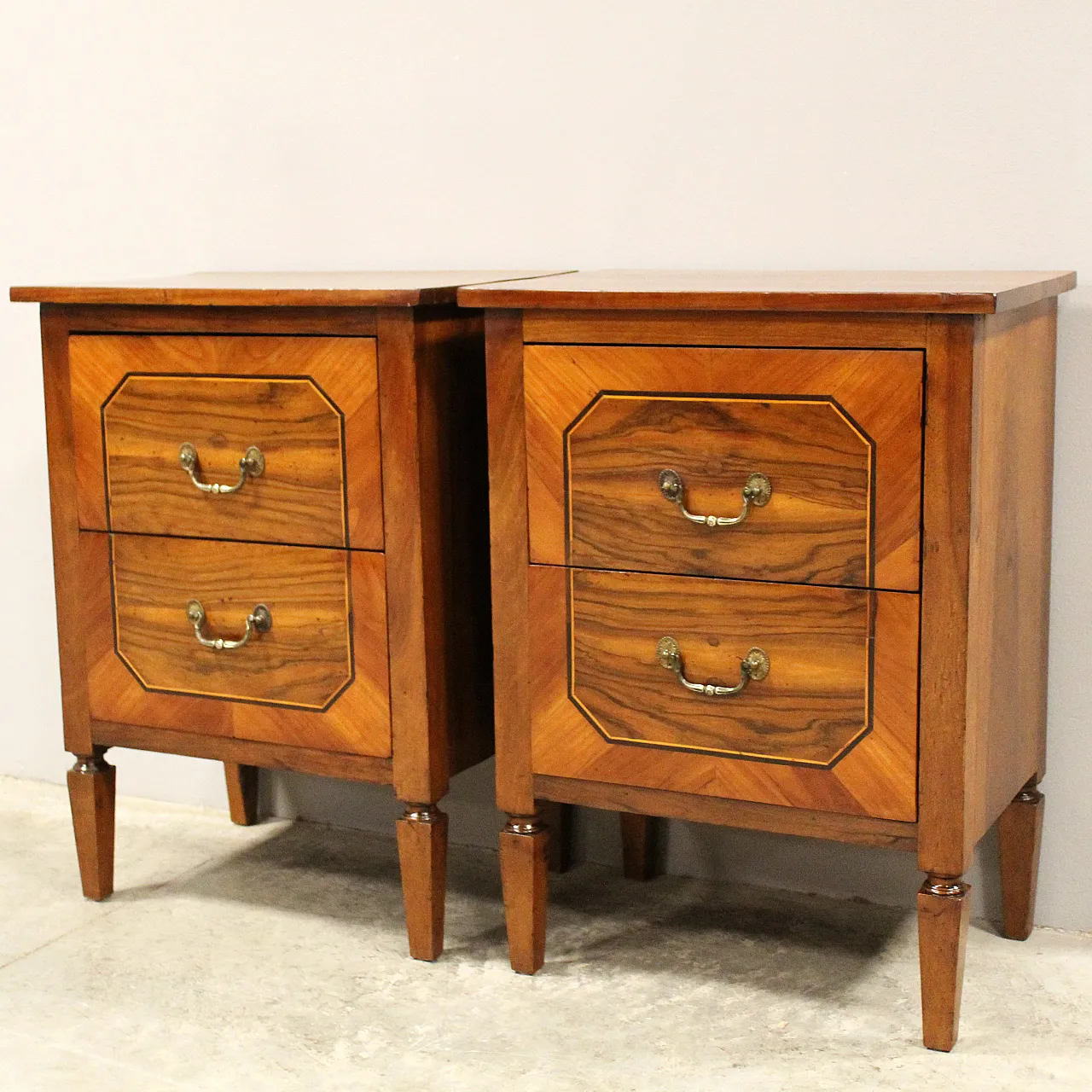 Pair of Louis XVI bedside tables Italian inlaid walnut, 18th century 3