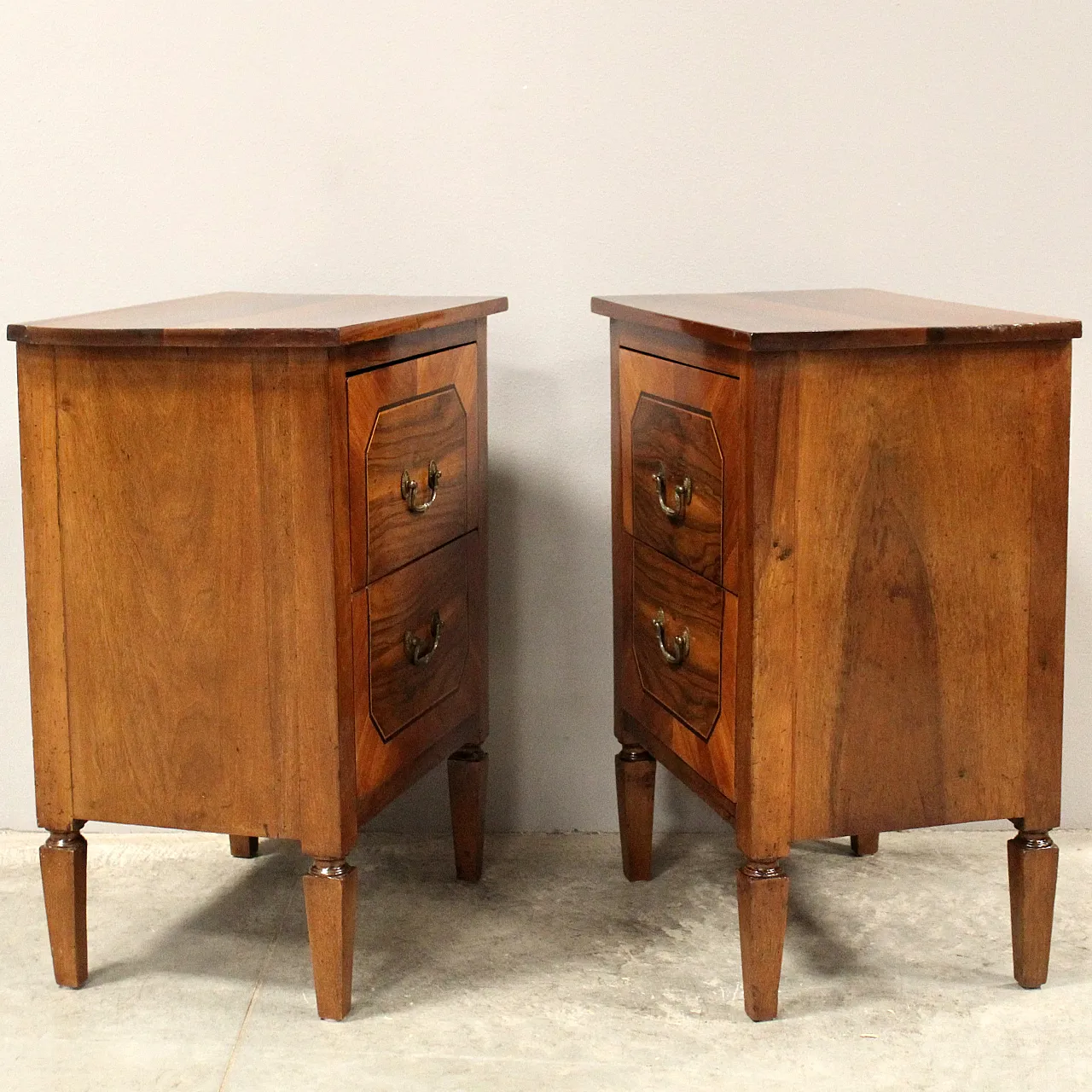 Pair of Louis XVI bedside tables Italian inlaid walnut, 18th century 4